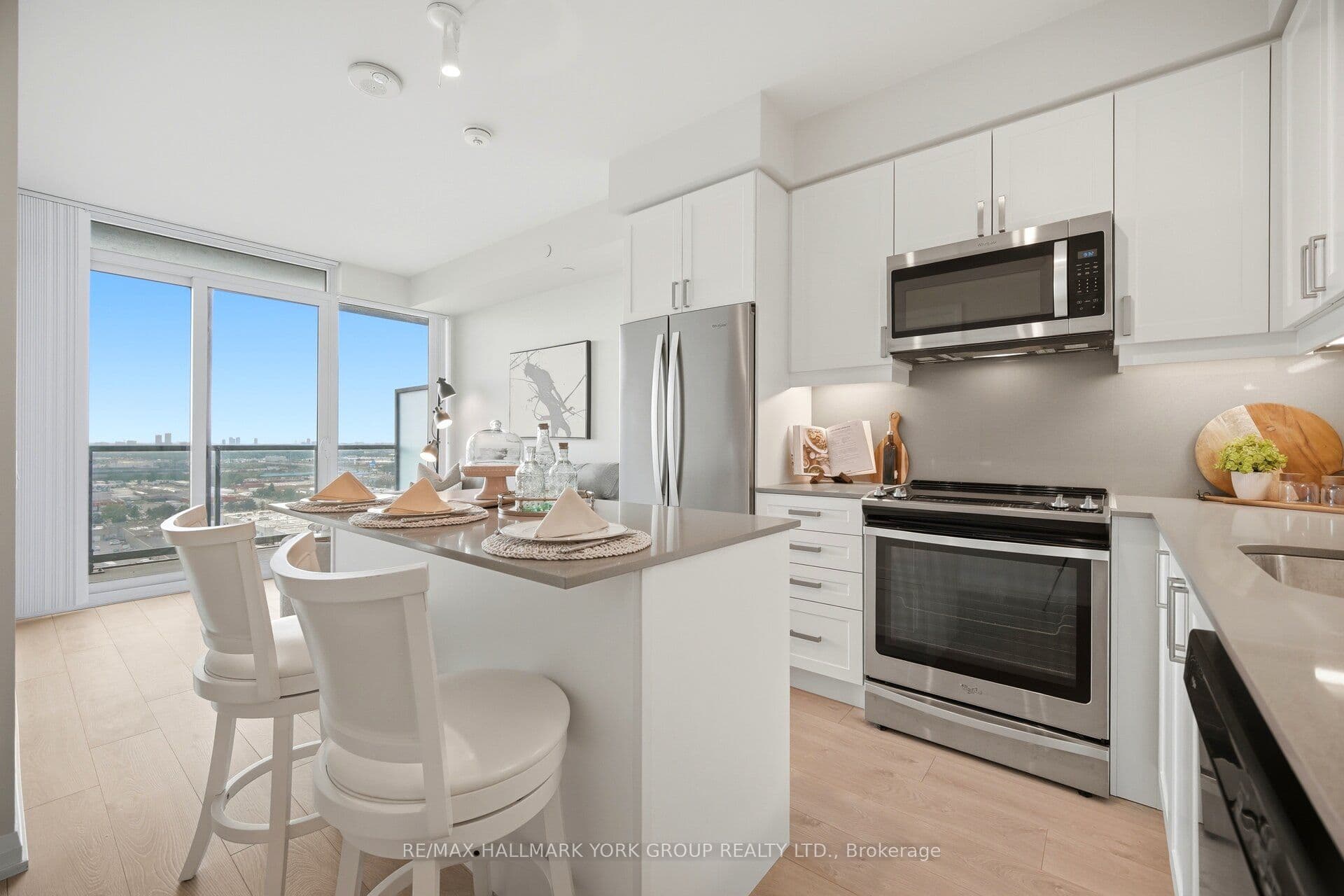 Unit 2117 7895 Jane Street photo 1
