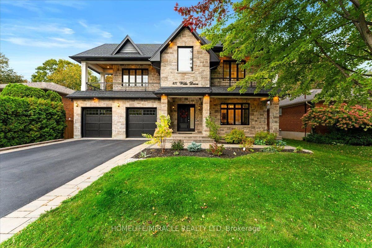471 Willis Drive photo 1