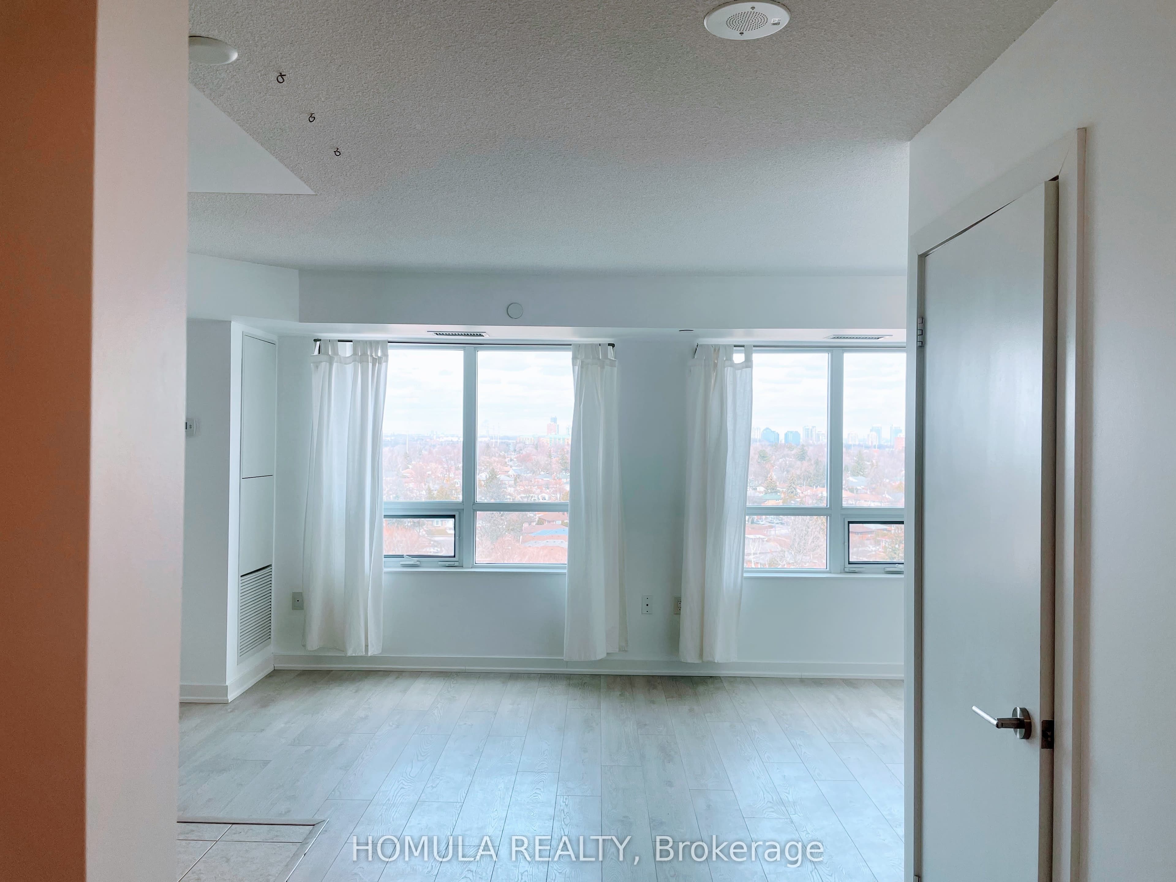 Unit 1113 1346 Danforth Road photo 1