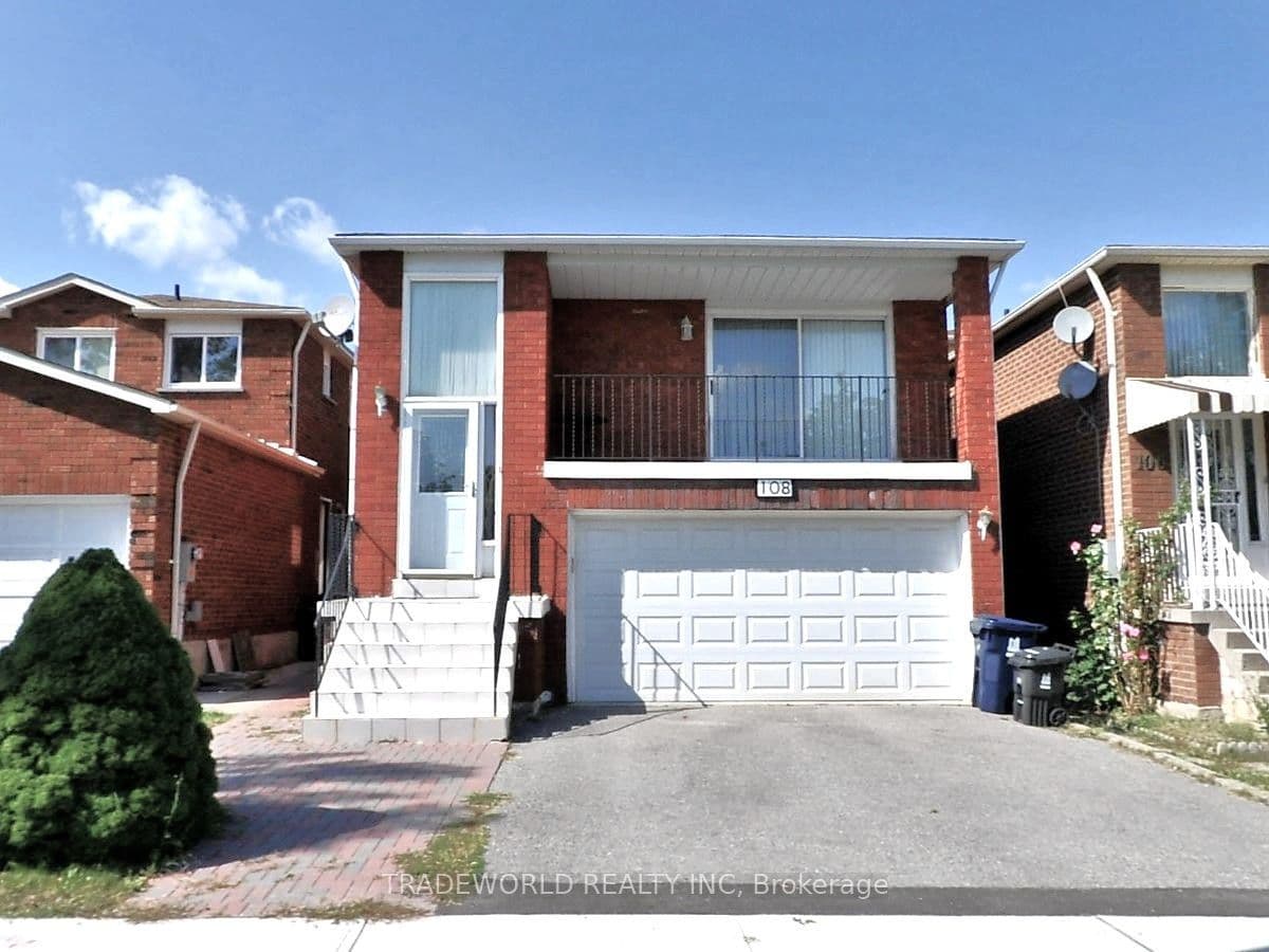 Unit Upper Level 108 Wharton Square photo 1