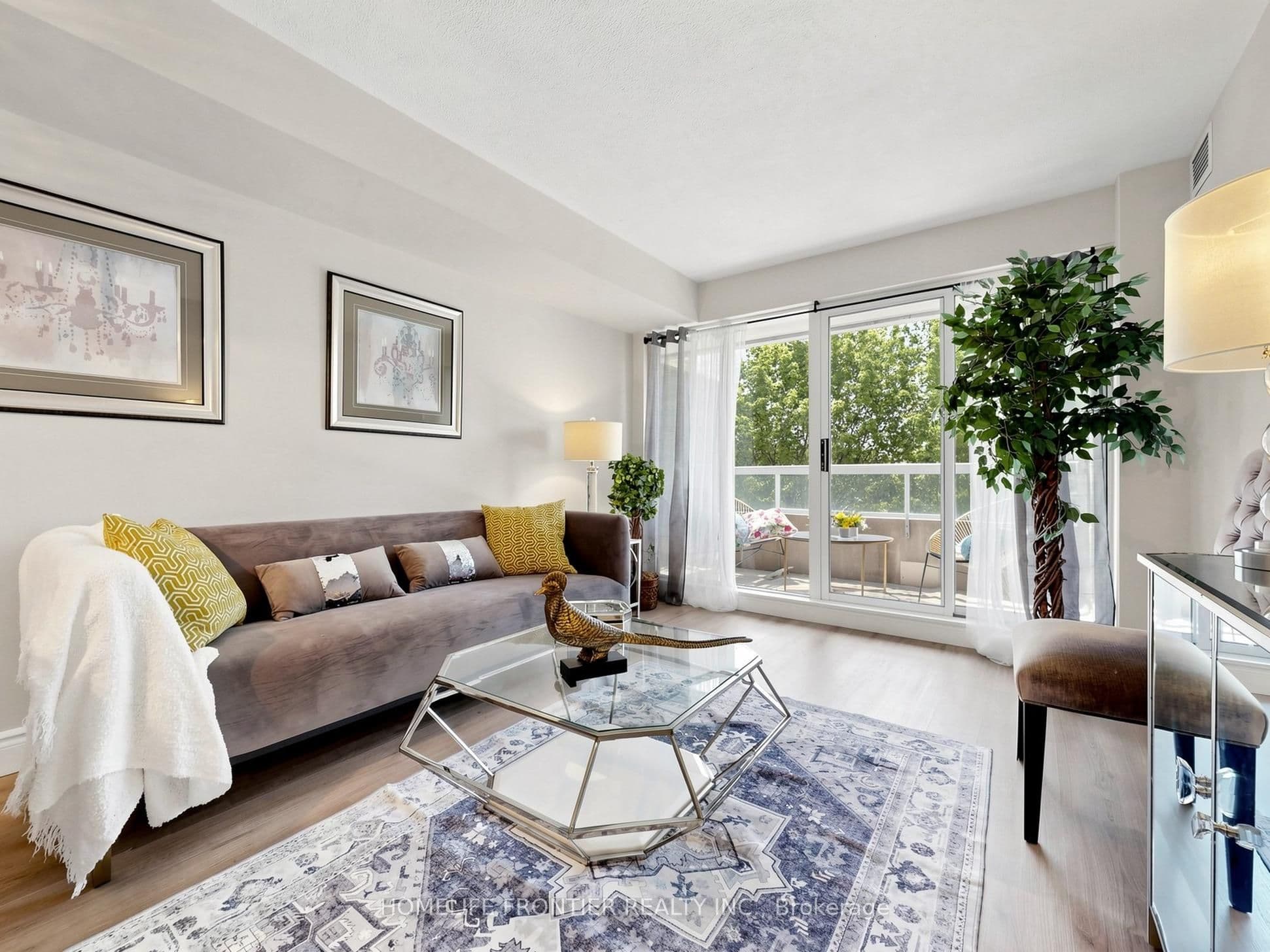 Unit 310 5 Emerald Lane photo 1