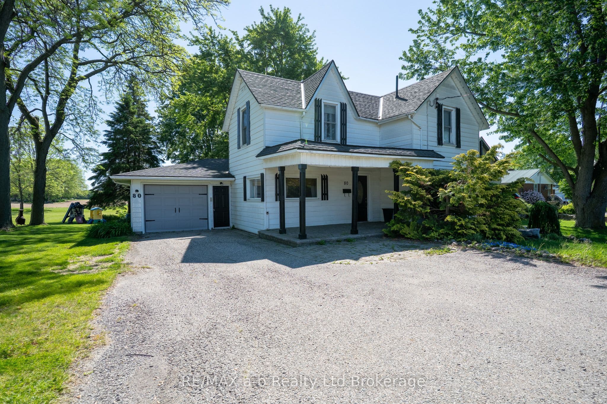 80 STOVER Street photo 1