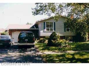 11 KIMBERMOUNT Drive photo 1