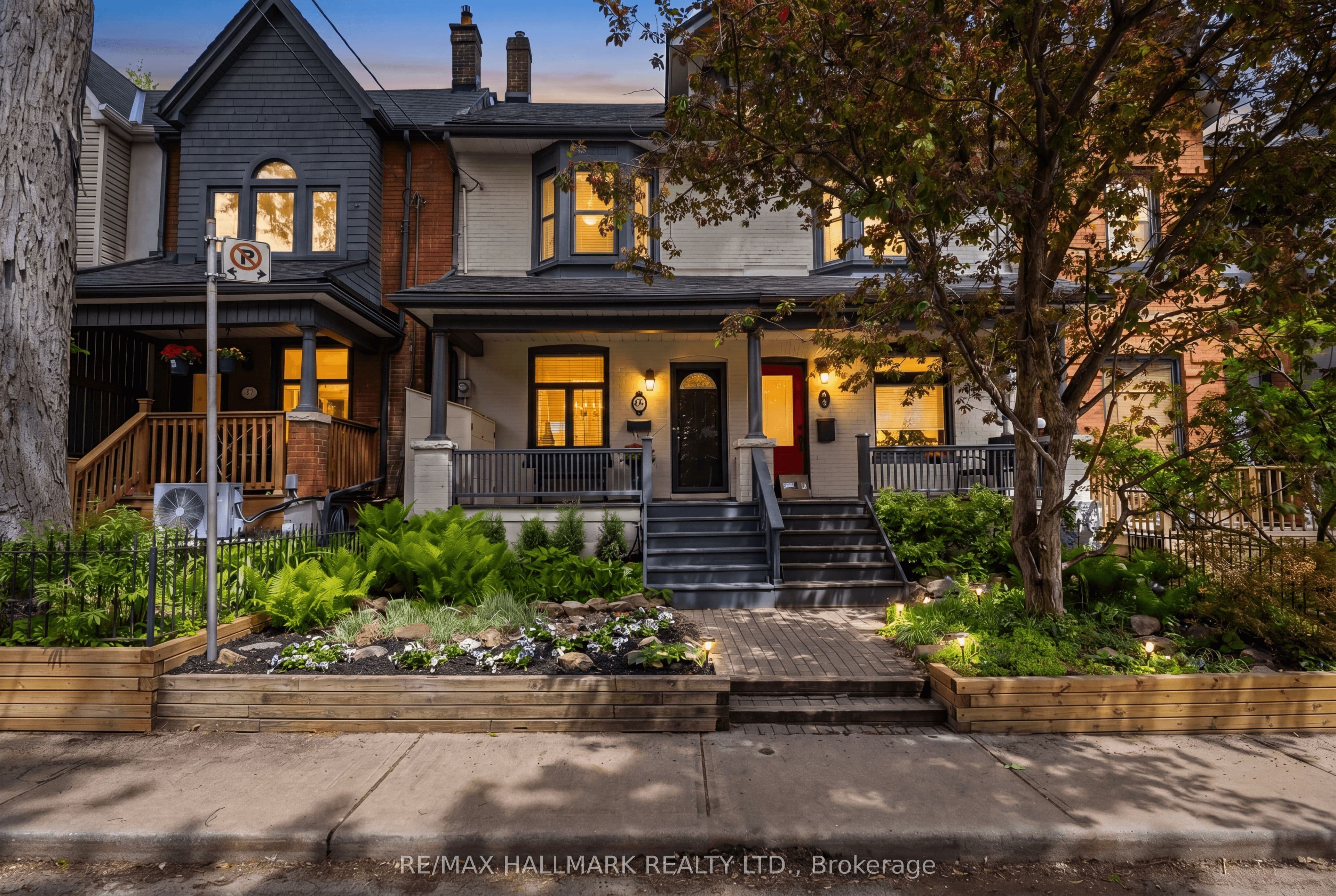 75 Tiverton Avenue photo 1