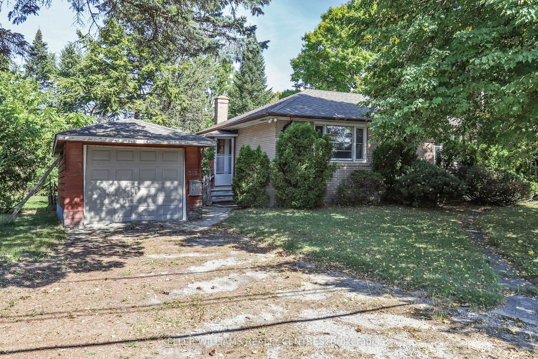 Unit Unit A 252 Elgin Mills Road photo 1