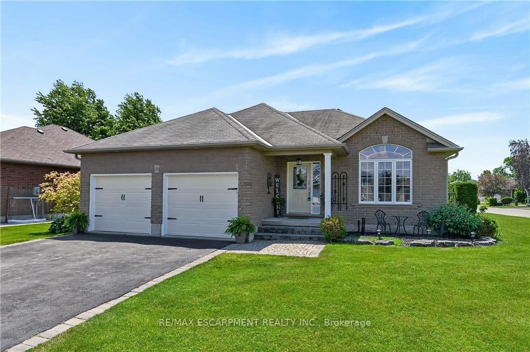 138 Galinee Trail photo 1