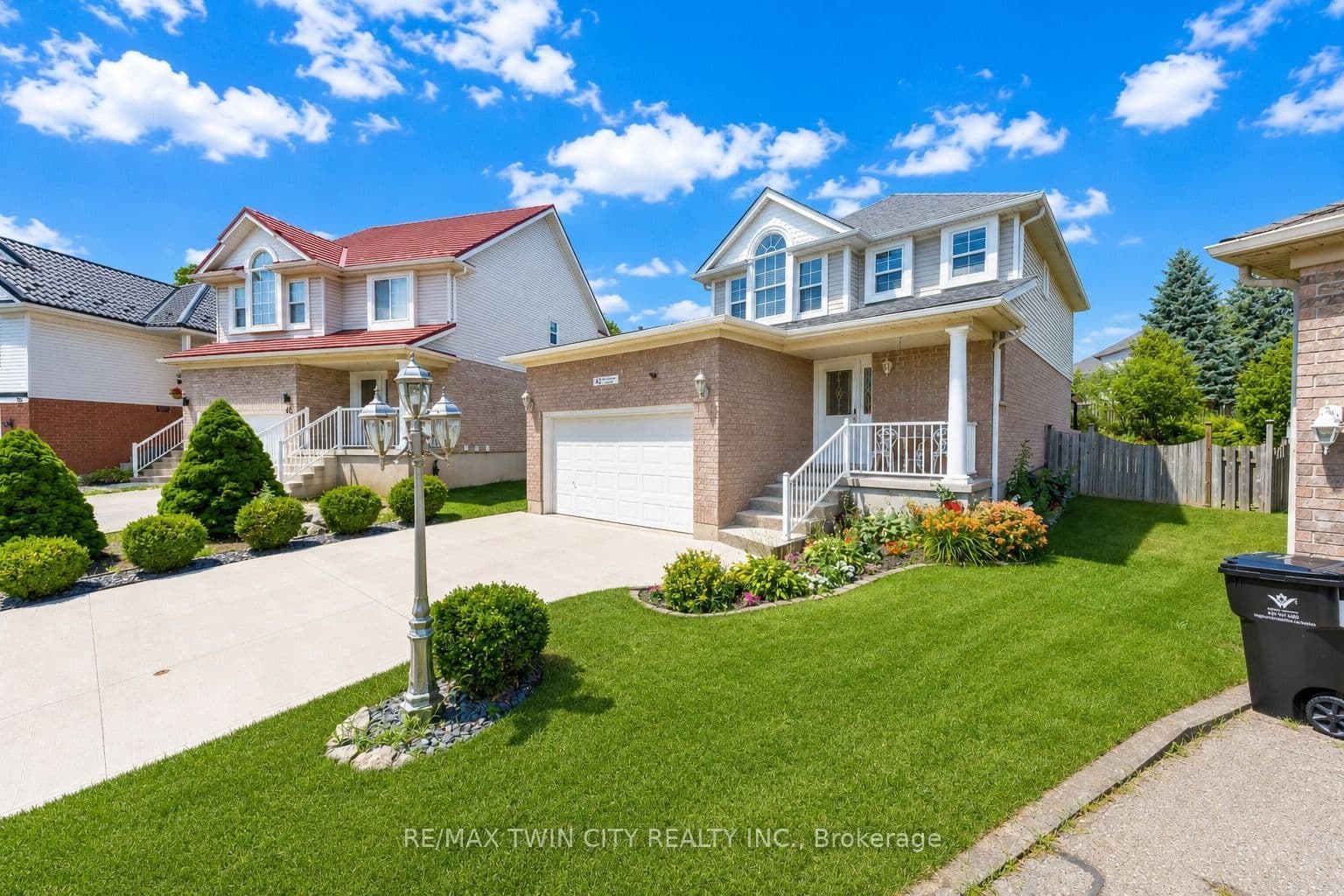 42 Briarmeadow Crescent photo 1