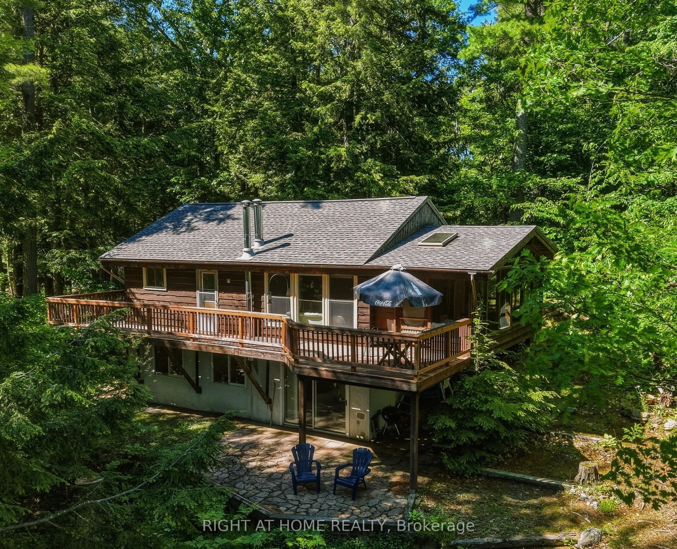 1527 Moon River Road photo 1