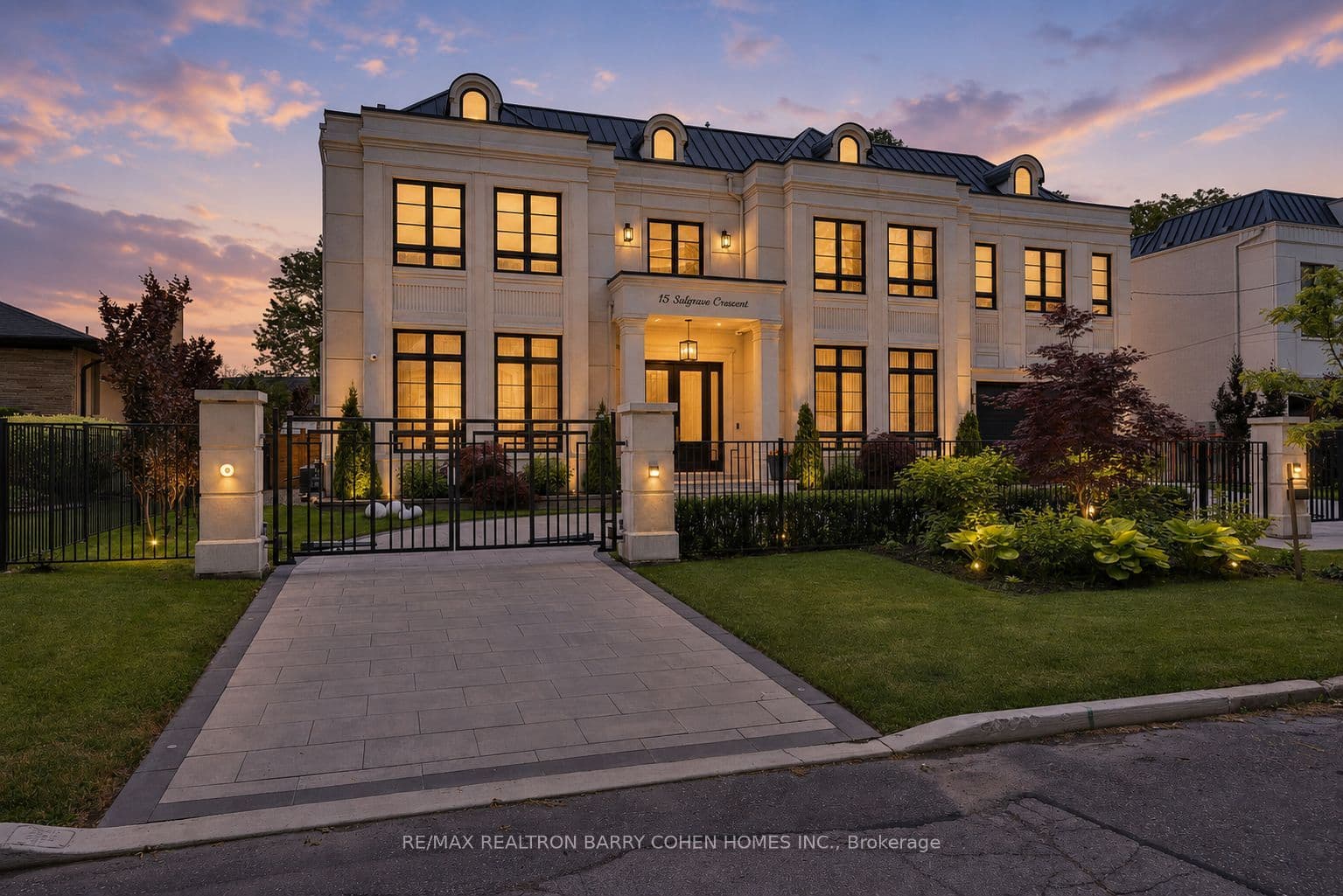 15 Sulgrave Crescent photo 1