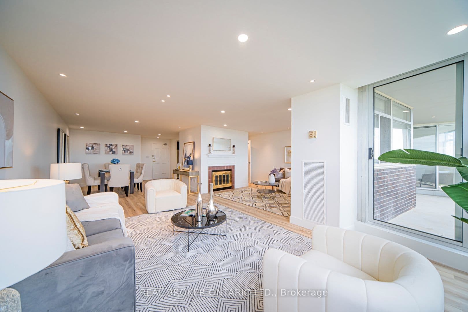 Unit 1901 3151 Bridletowne Circle photo 1
