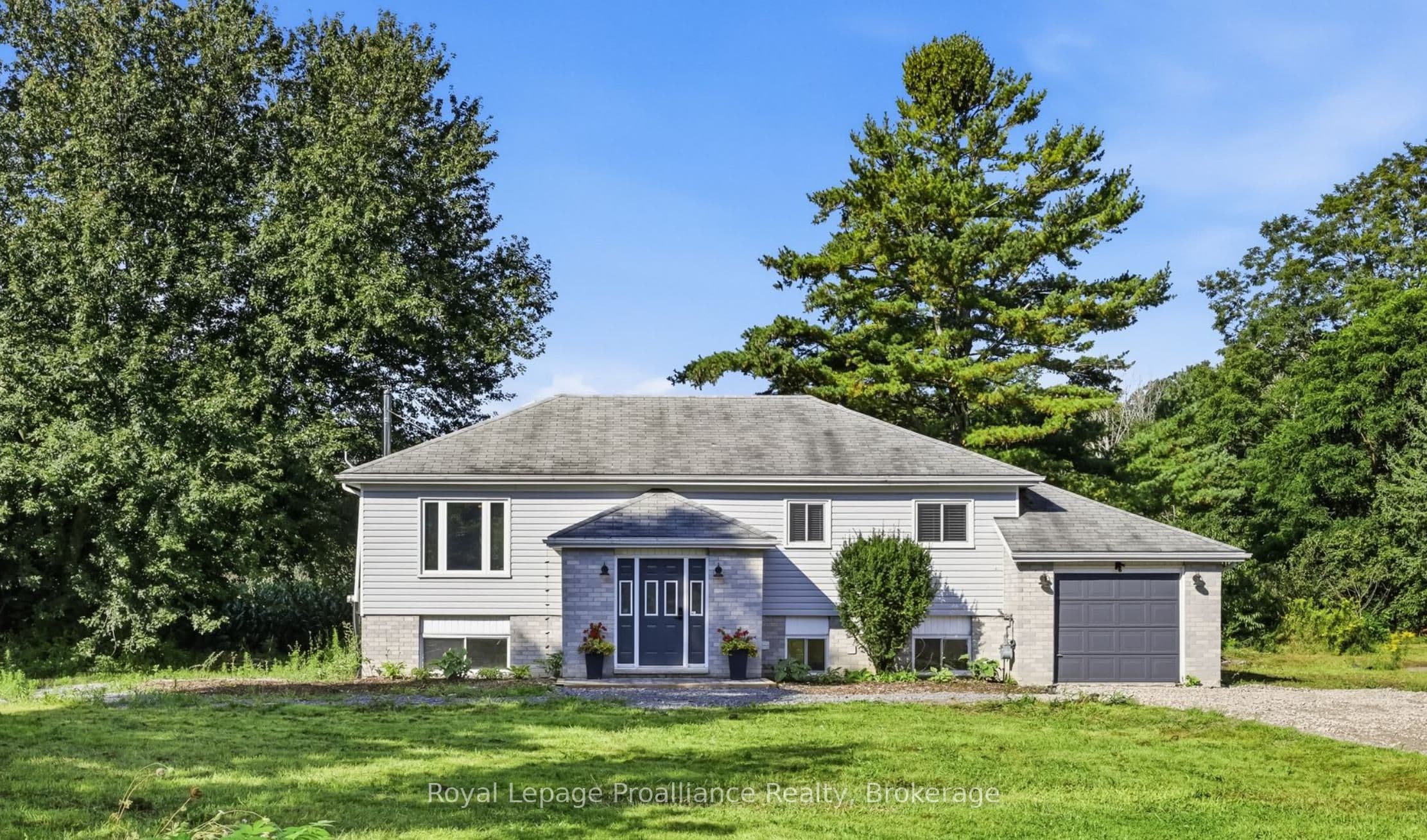 464 Brimley Road photo 1