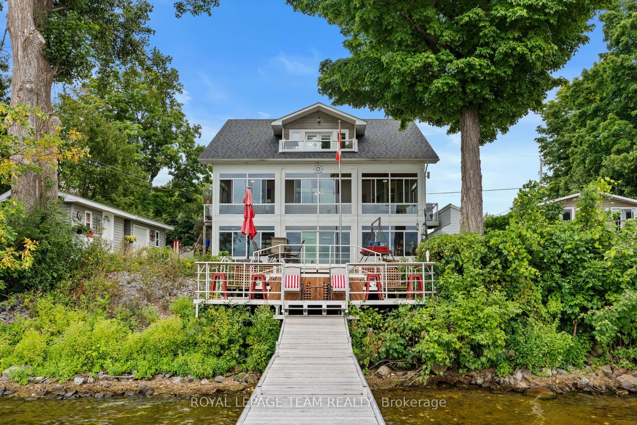 330 Gardiner Shore Road photo 1