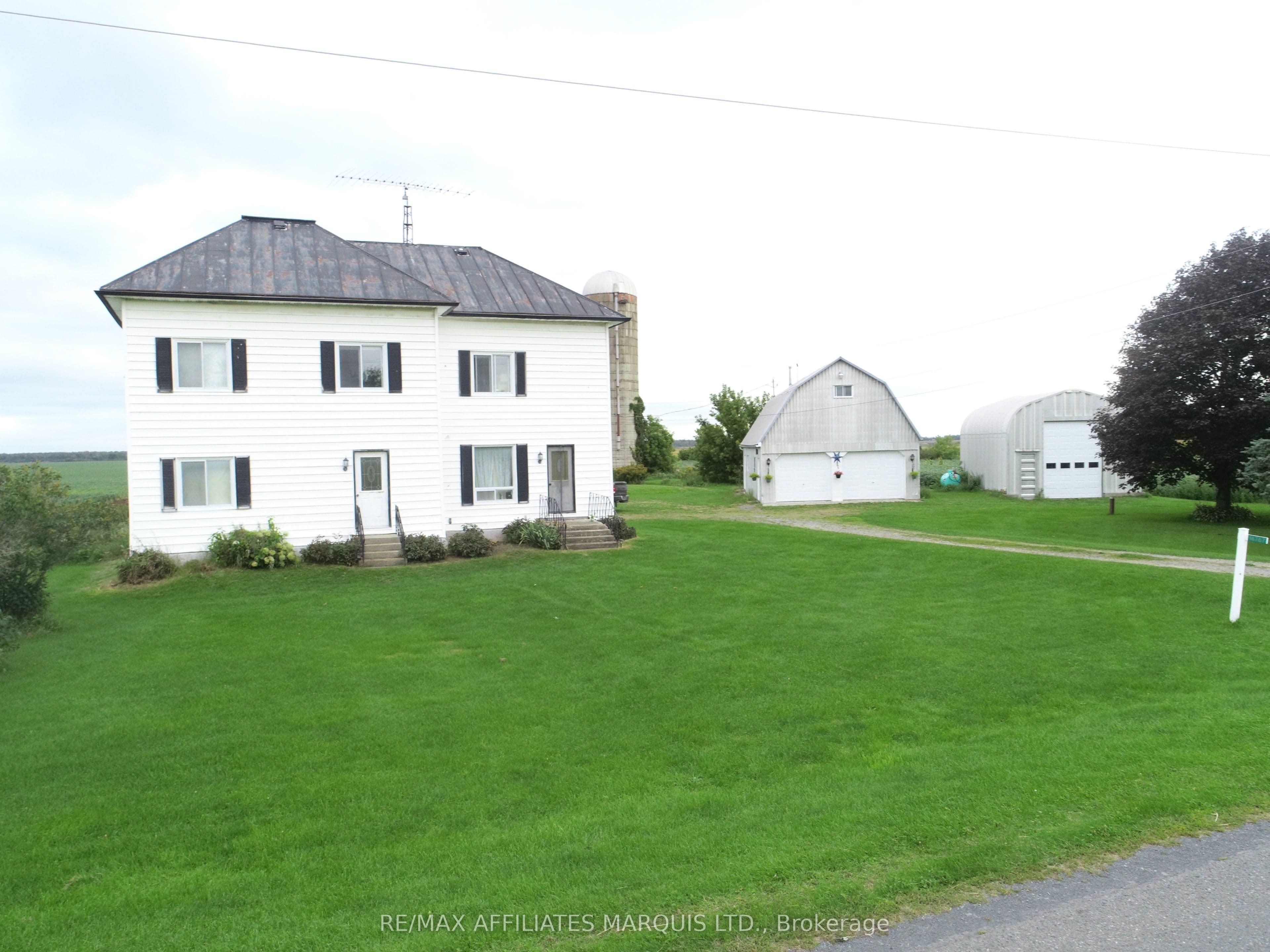 16767 Eighth Road photo 1