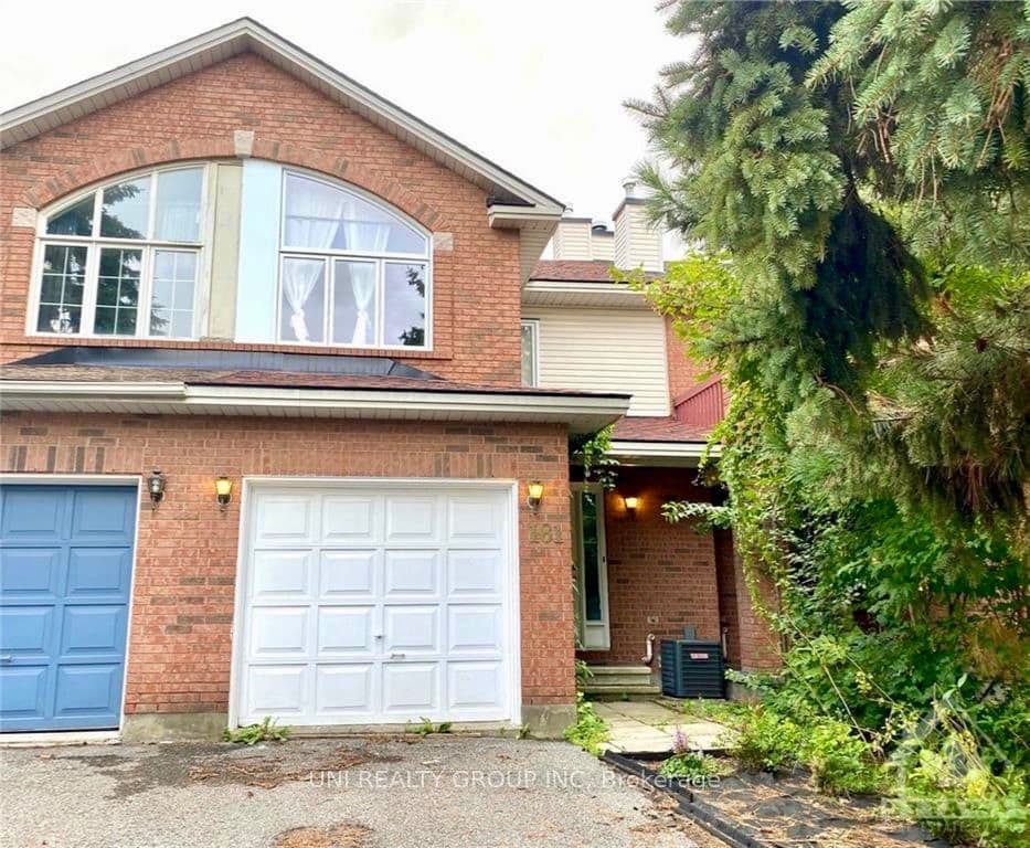 181 THORNBURY Crescent photo 1