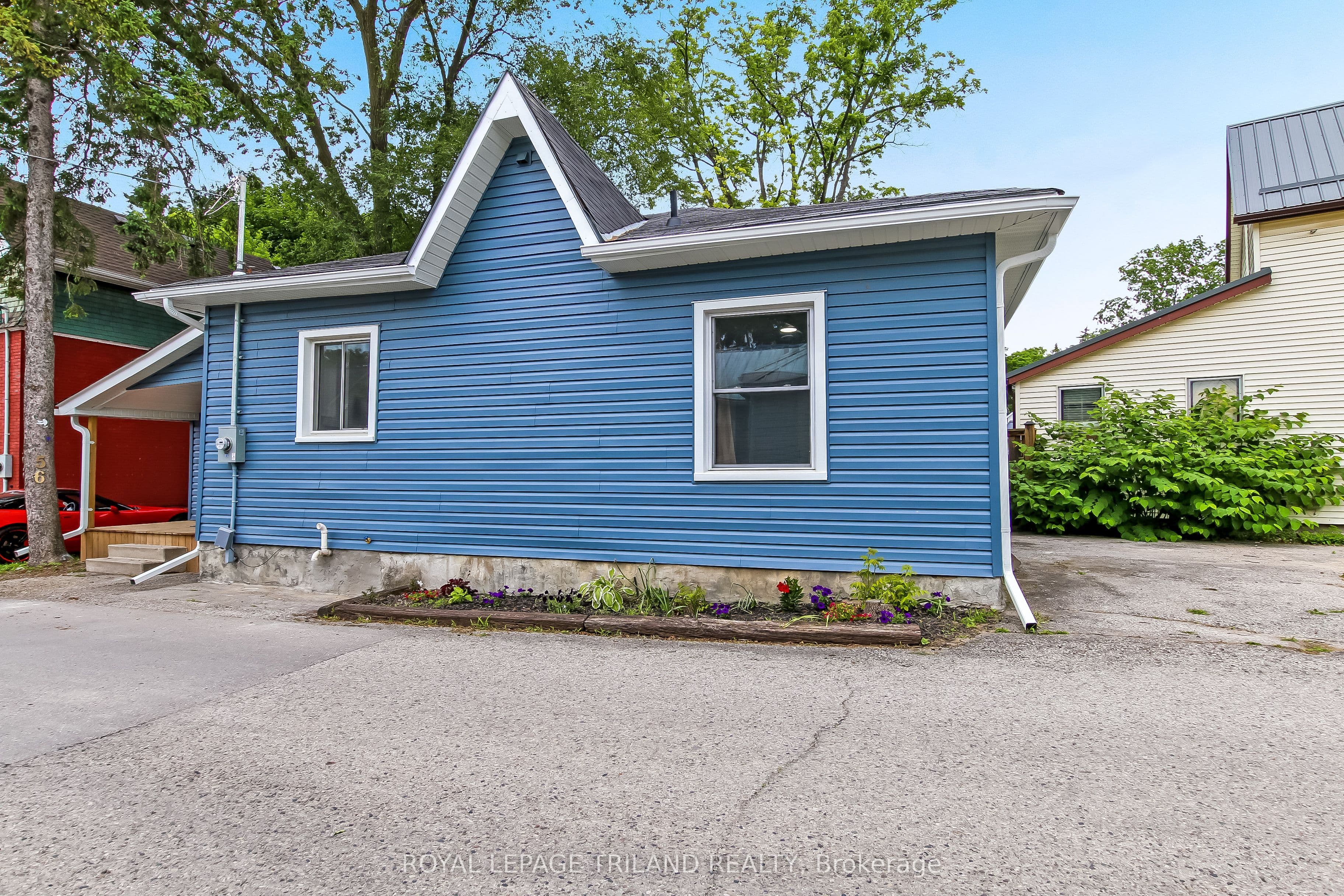 56 Mondamin Street photo 1