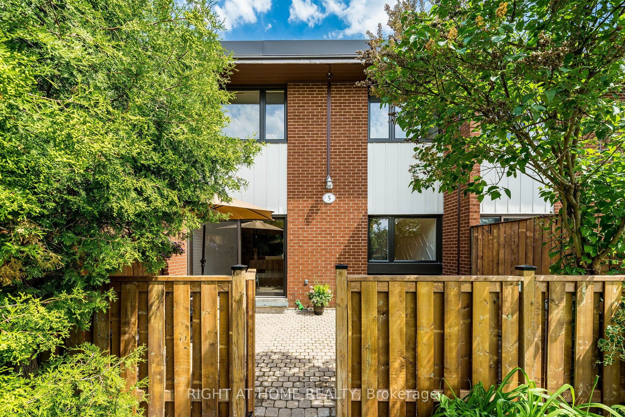 Unit #5 1200 Gripsholm Road photo 1