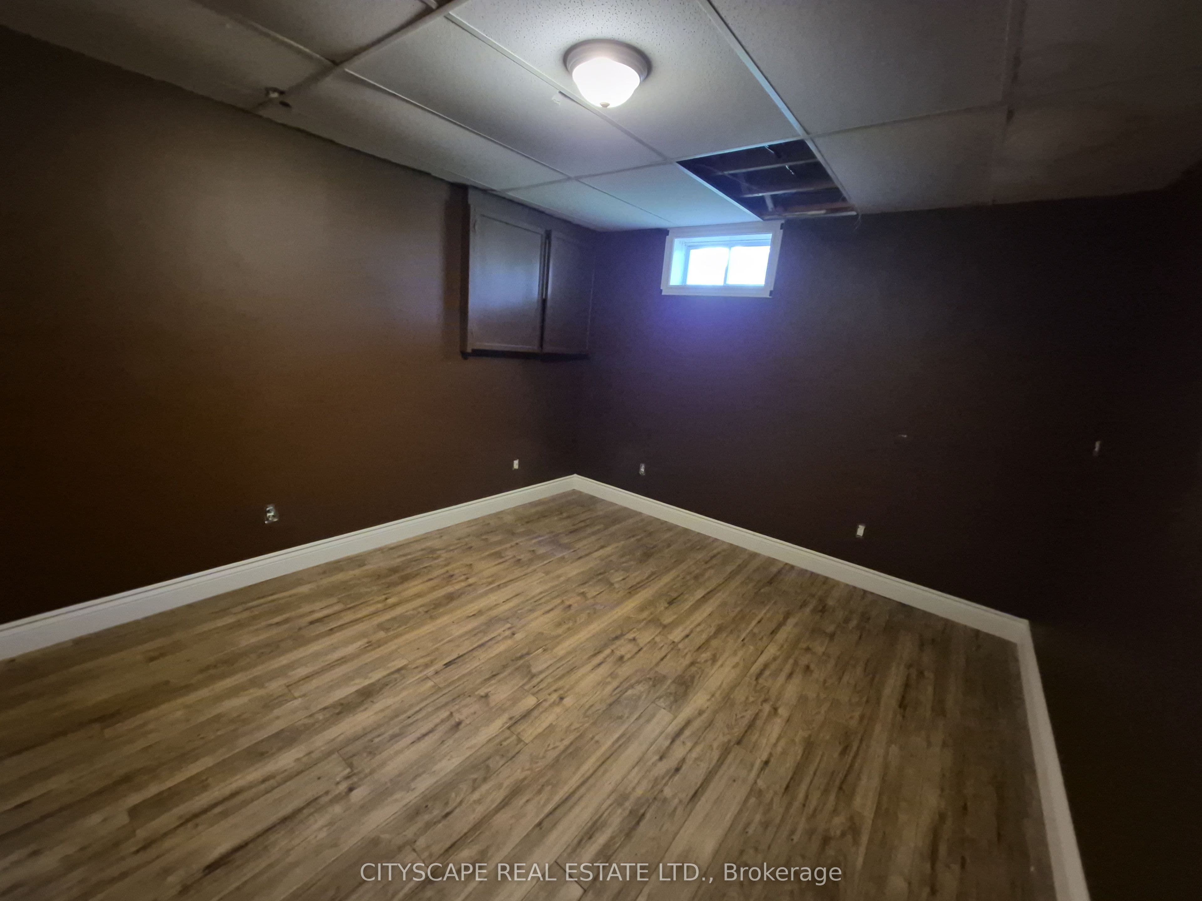 108 Gordon Street South N/A photo 1
