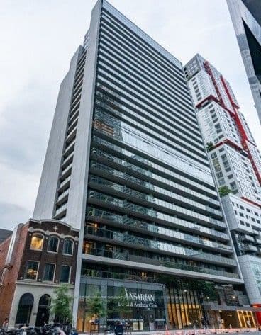 Unit 1603 330 Richmond Street photo 1