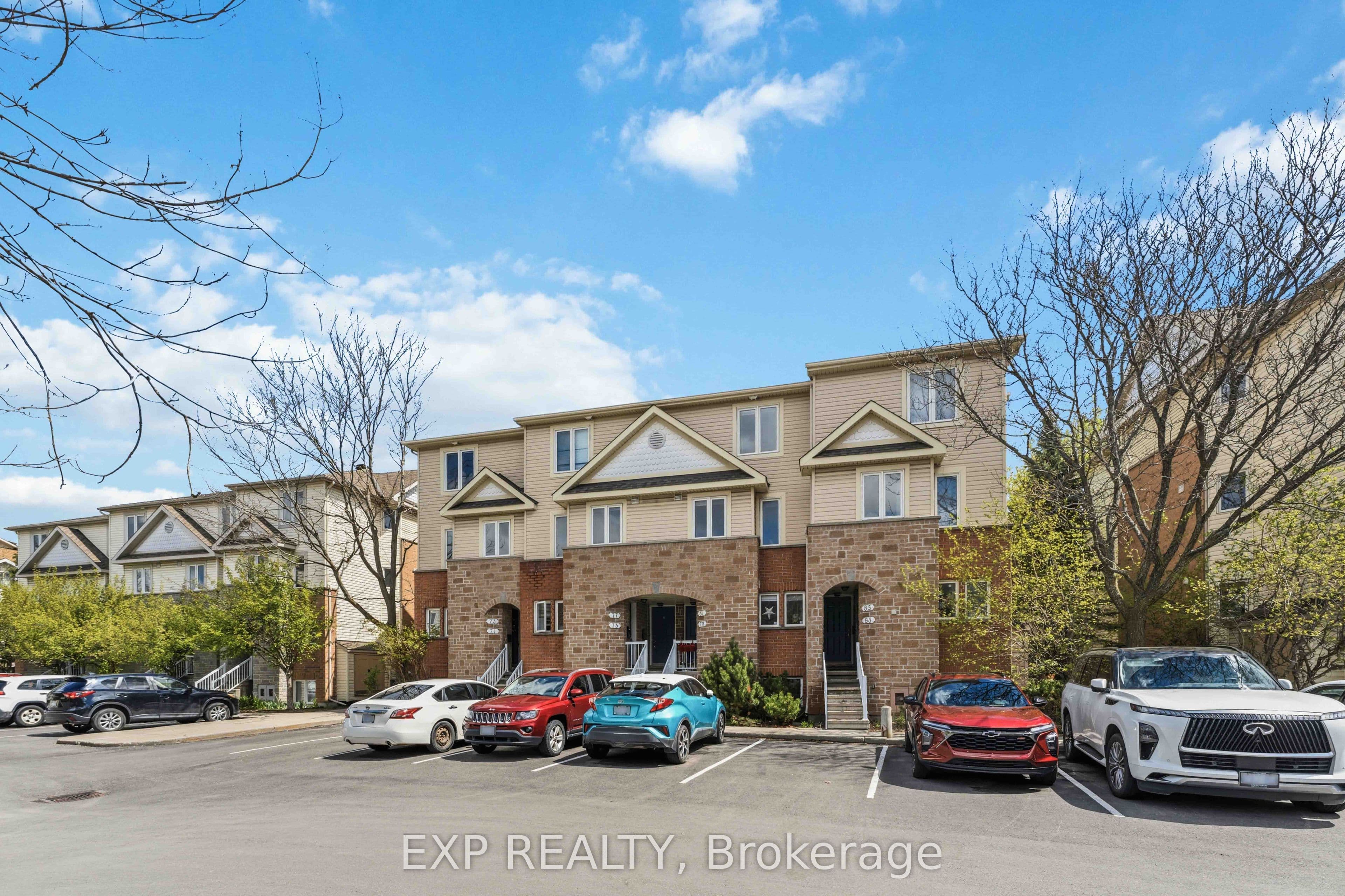 81 Strathaven Private photo 1