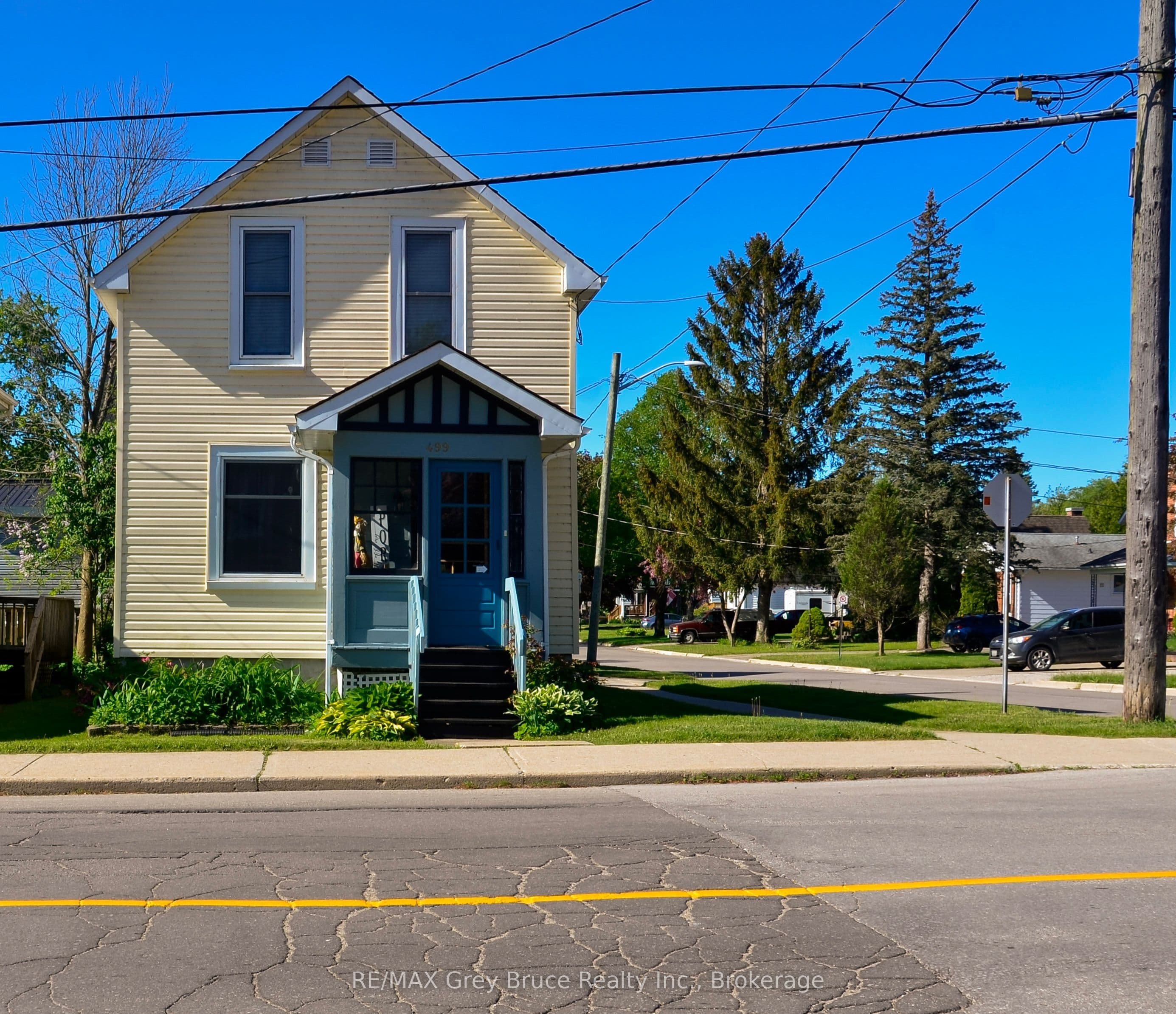 499 16th Street photo 1