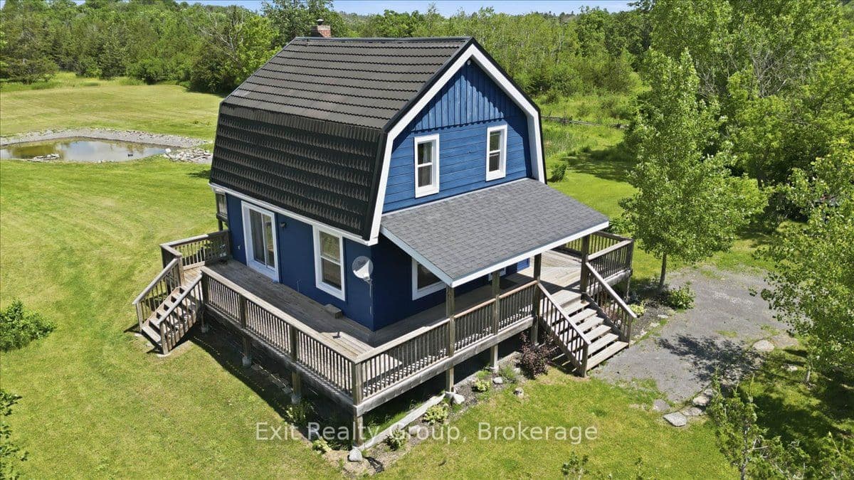 910 Rosebush Road photo 1