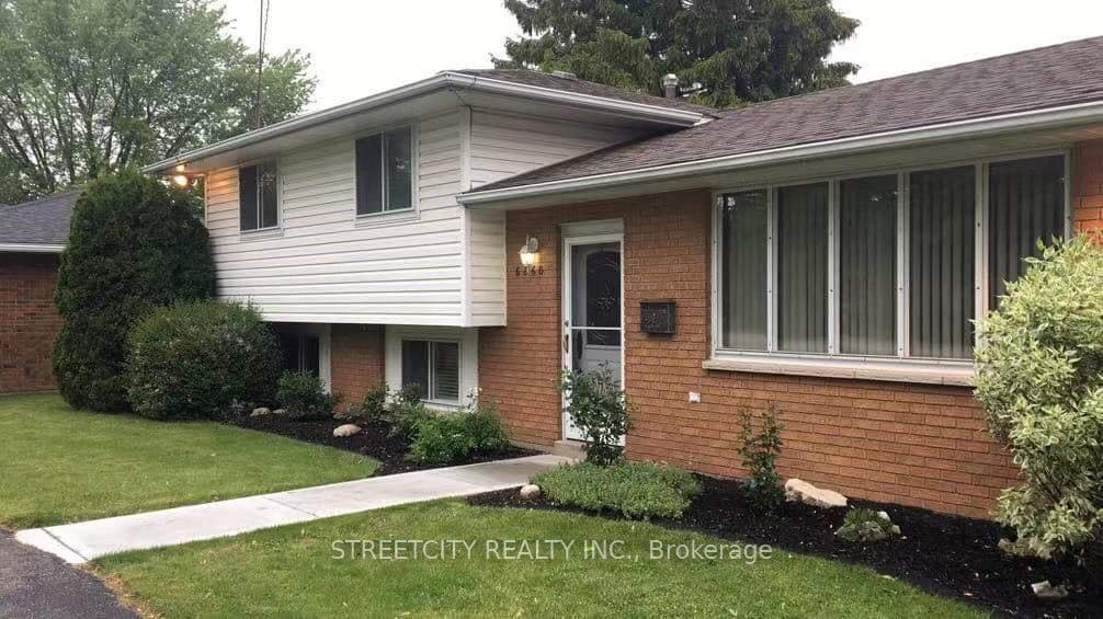 6860 MALDEN Road photo 1