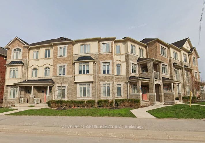 537 Dundas Street photo 1