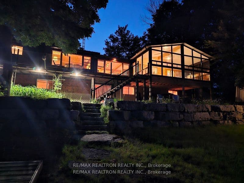 103 Peninsula Drive photo 1