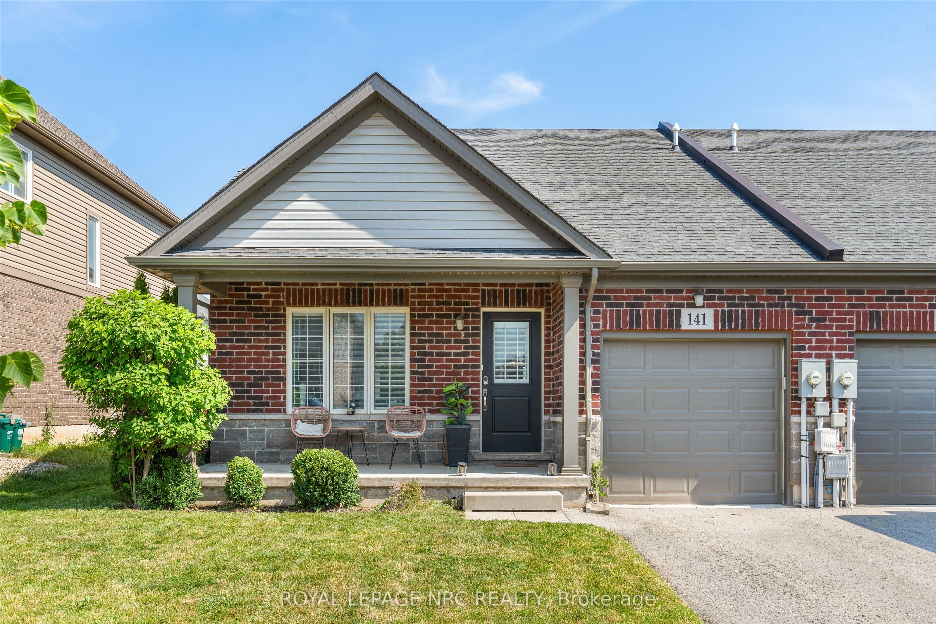 141 Acacia Road photo 1