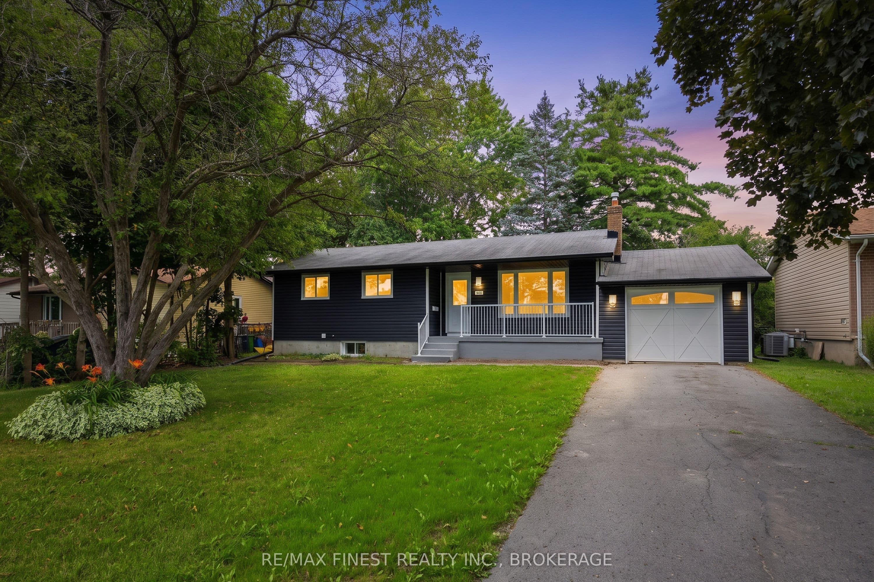 687 Willis Street photo 1