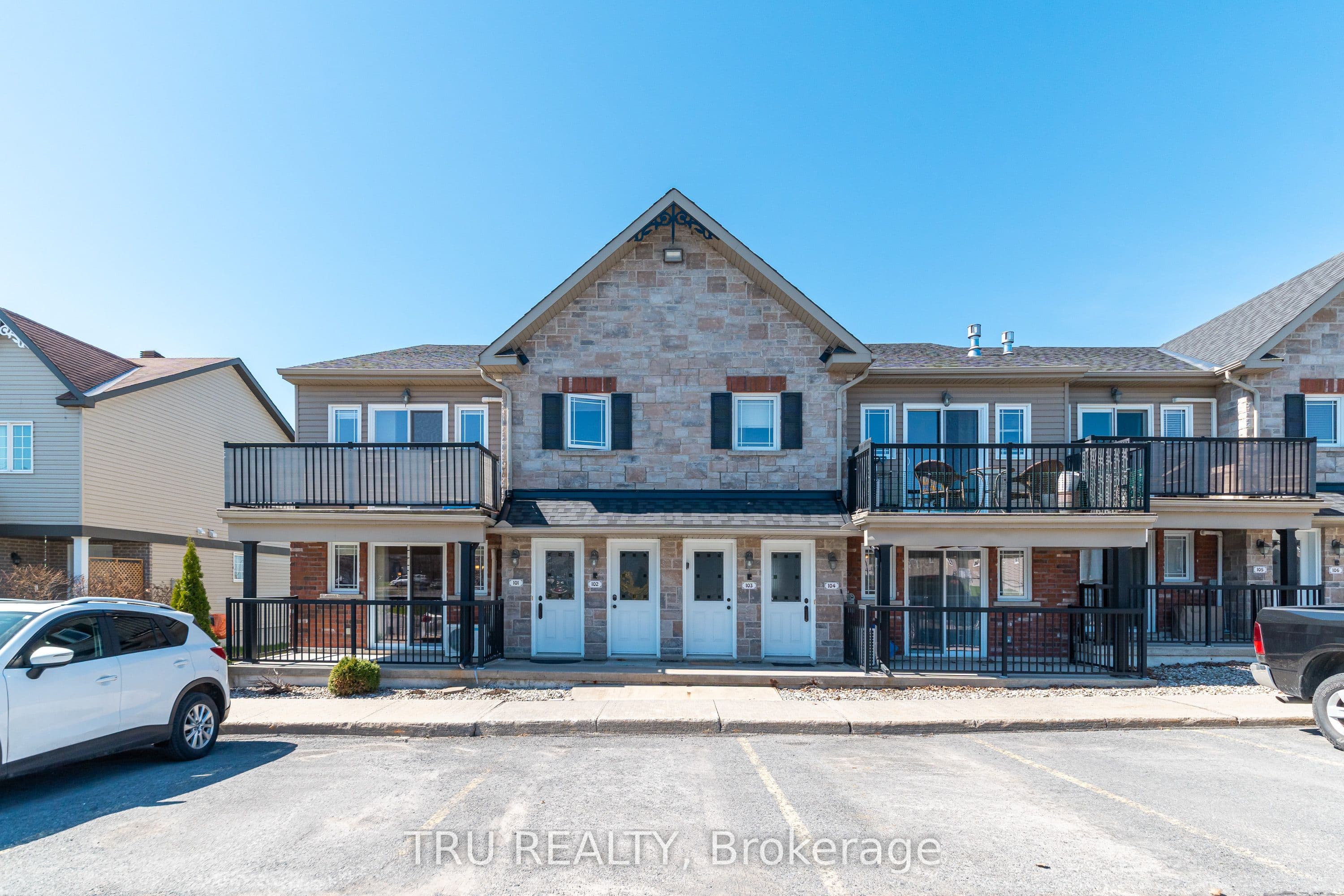 Unit 101 189 Eliot Street photo 1