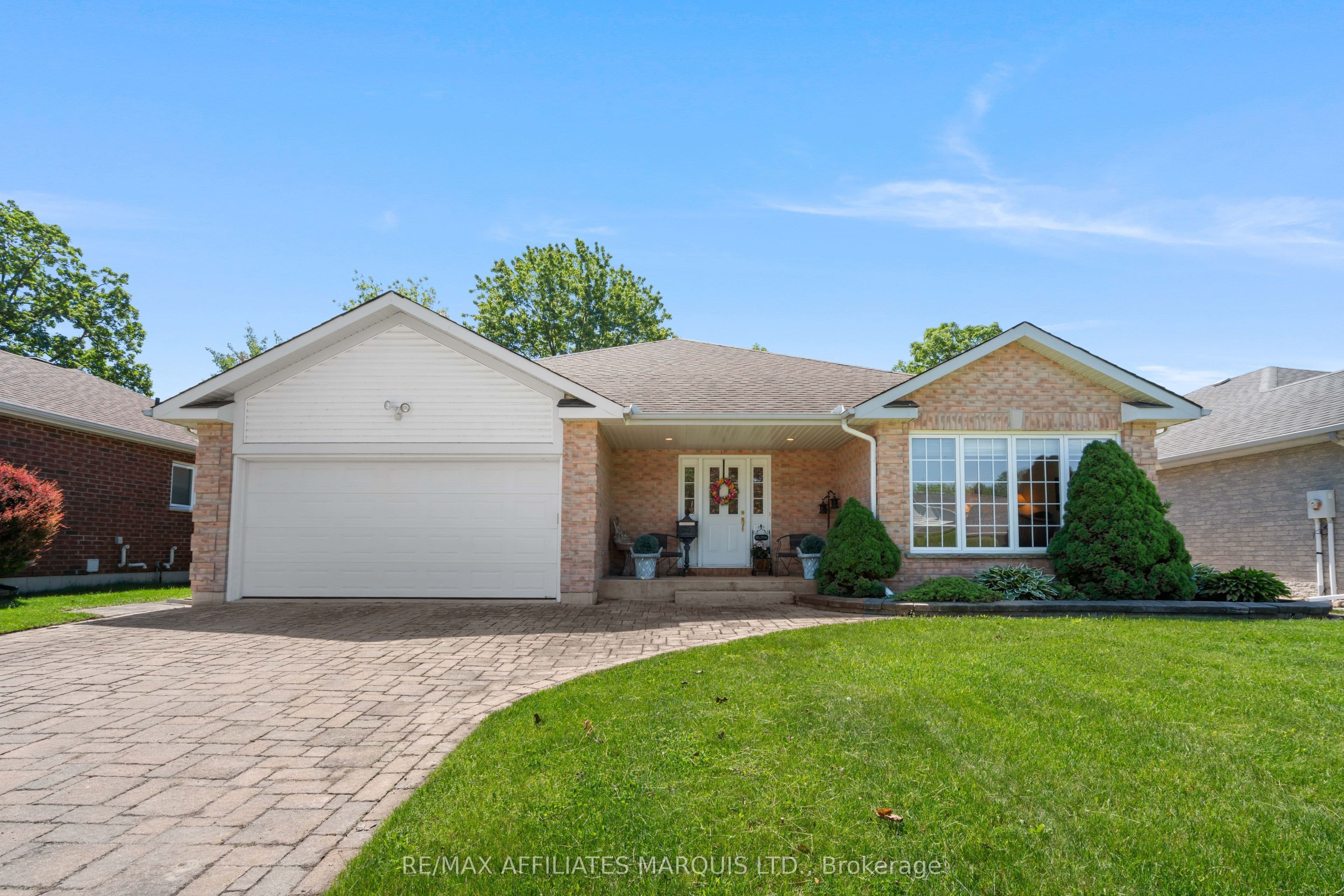 508 Jo Anne Crescent photo 1