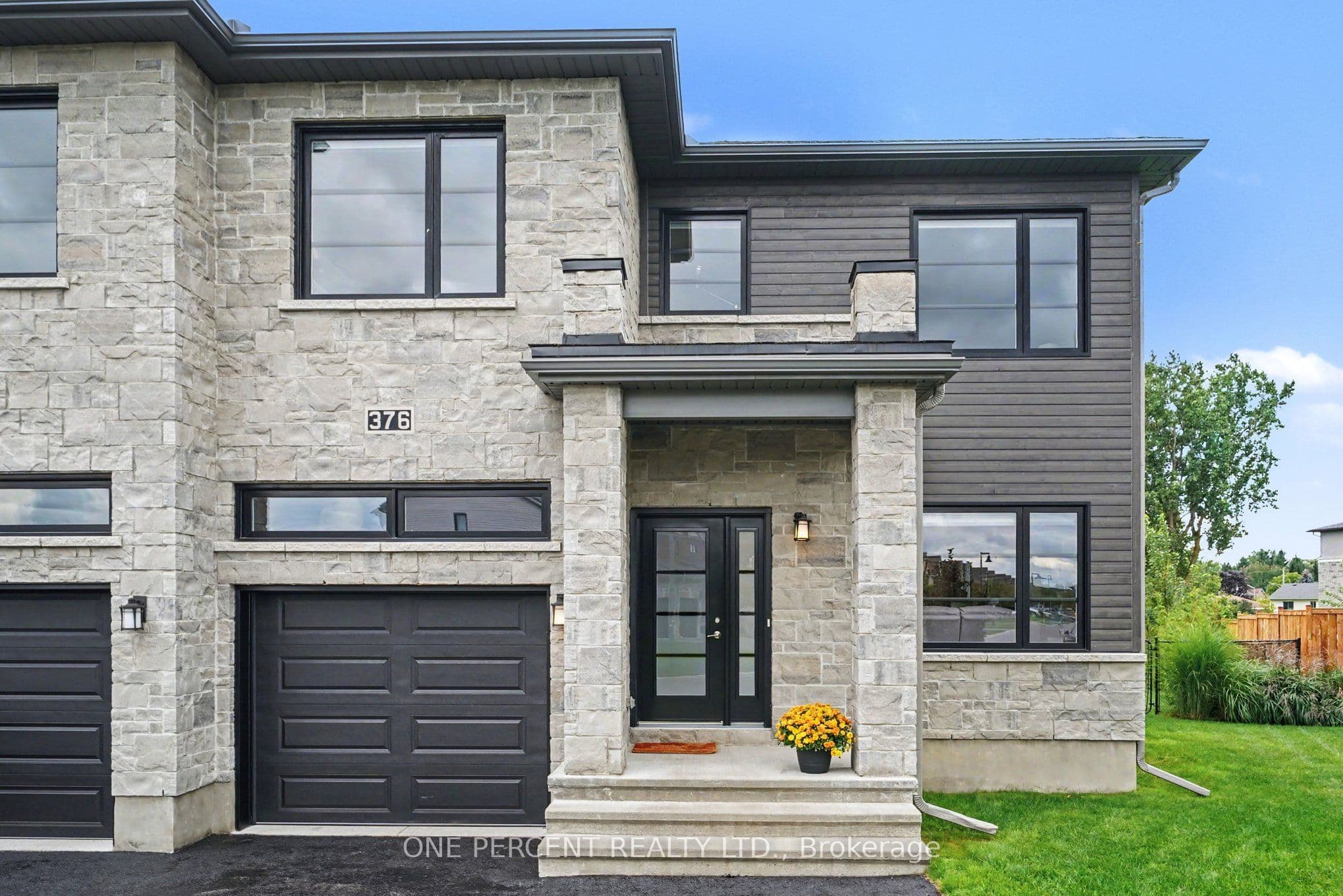 376 Twilight Avenue photo 1