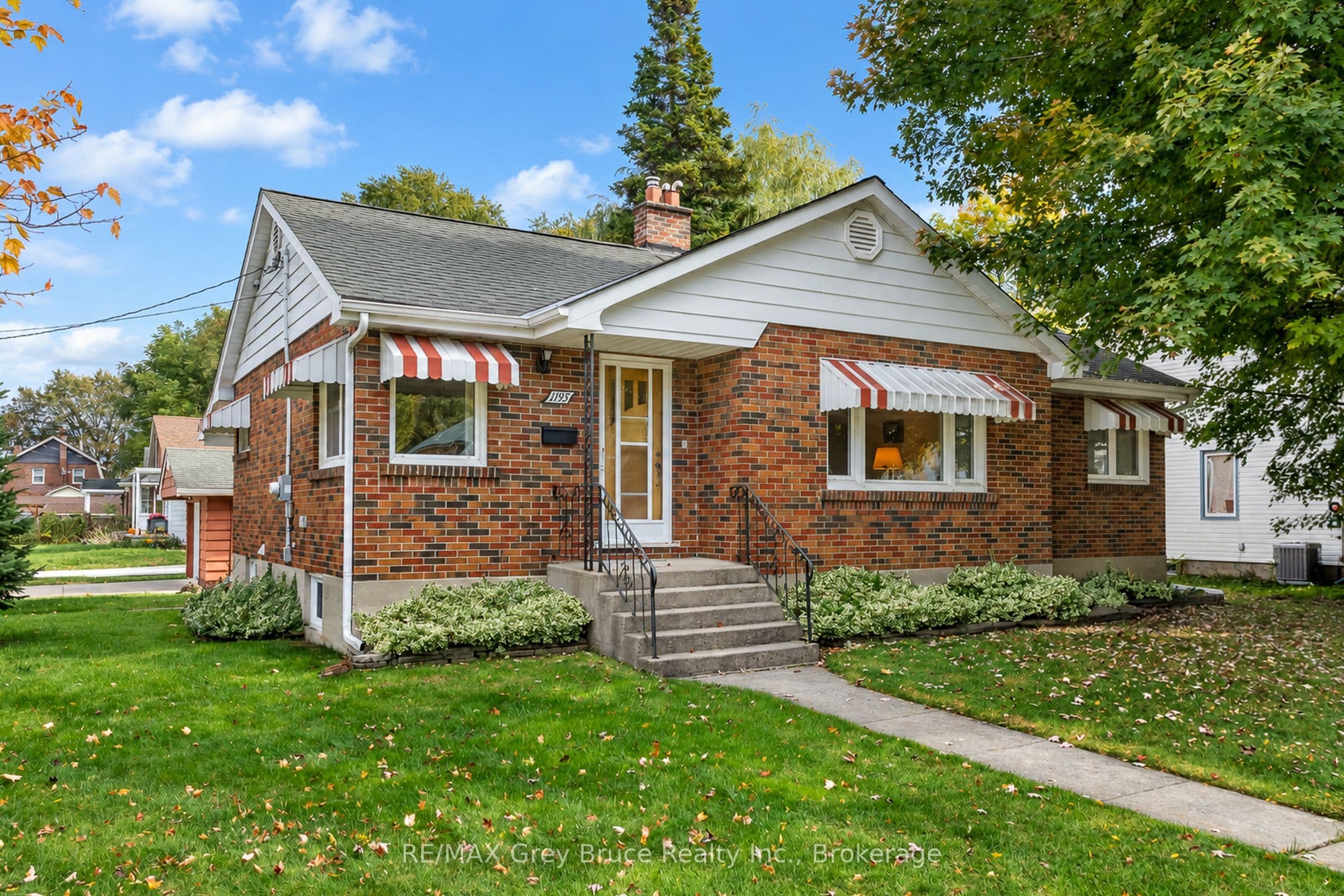 1195 4th Avenue photo 1