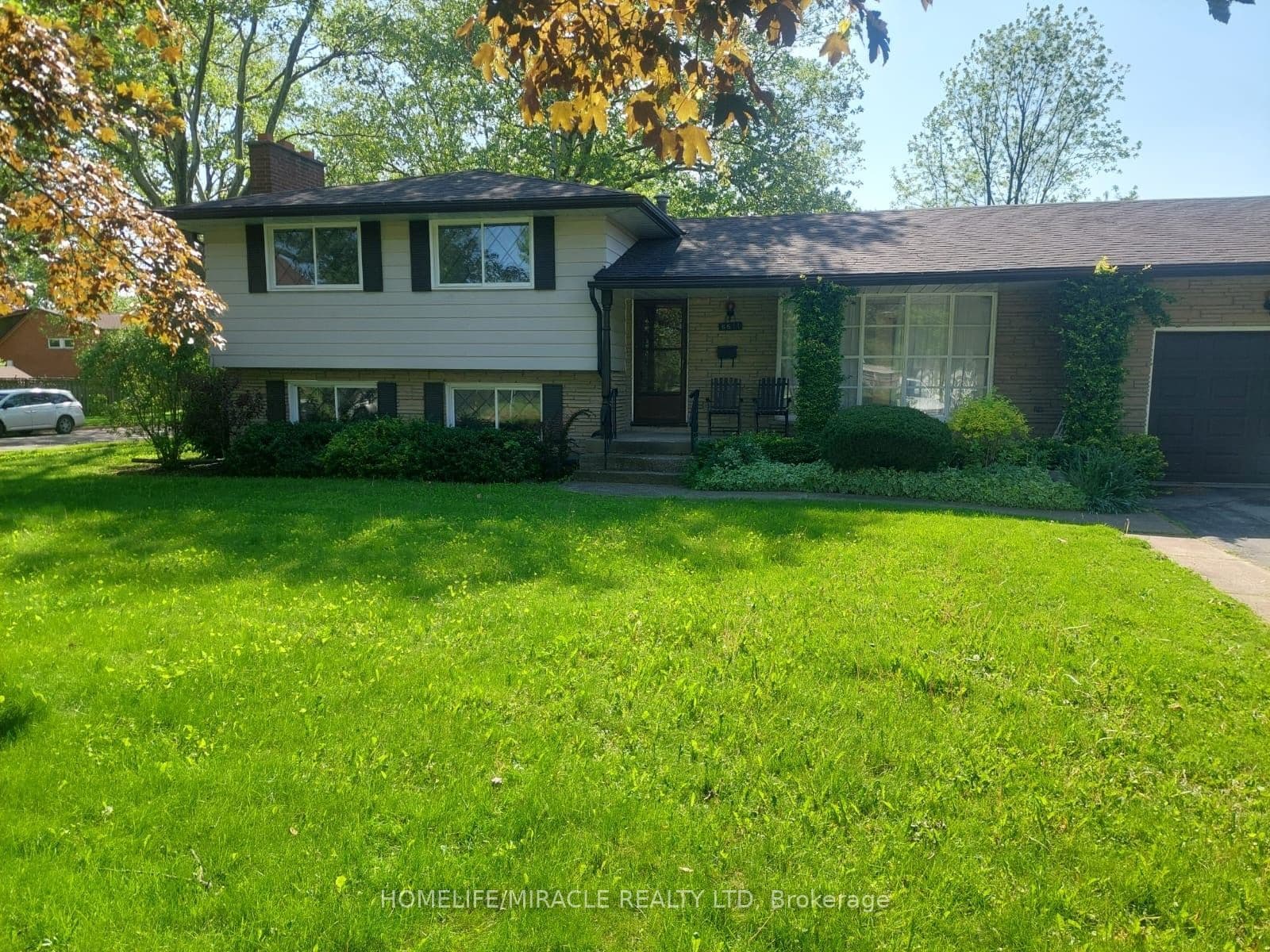 6511 Dorchester Road photo 1