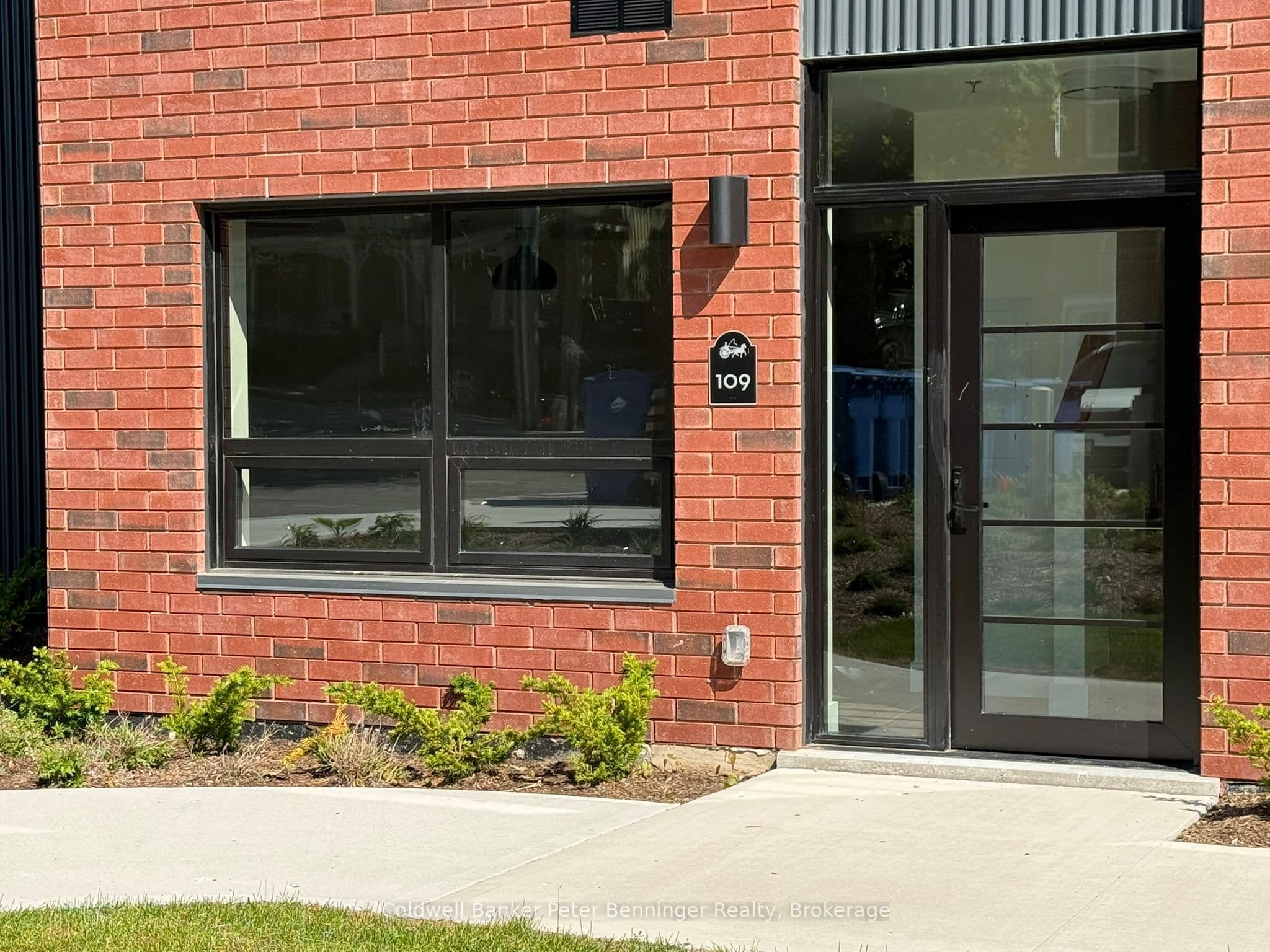 Unit 109 604 Queen Street photo 1