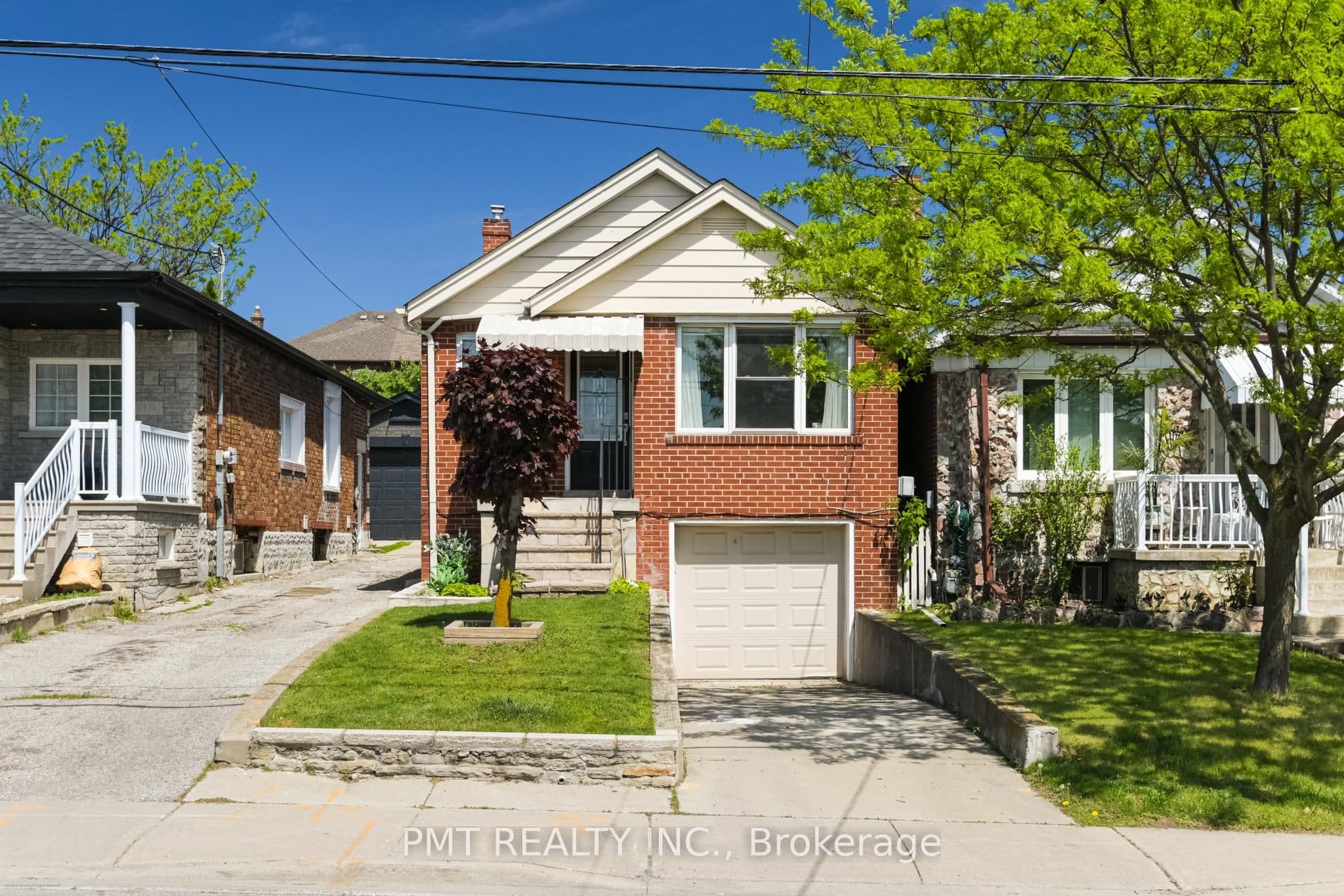 25 Ronald Avenue photo 1
