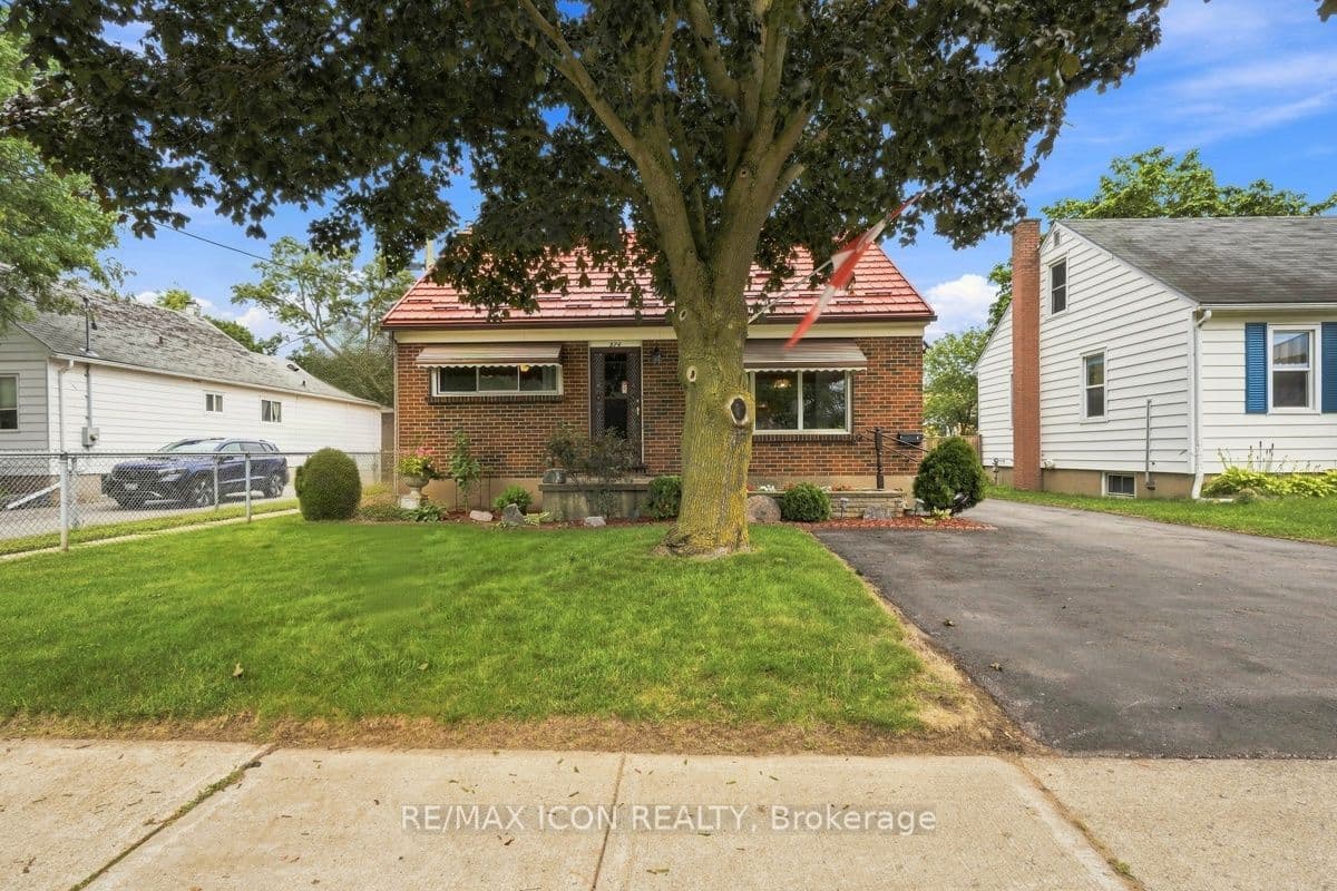 374 Hale Street photo 1