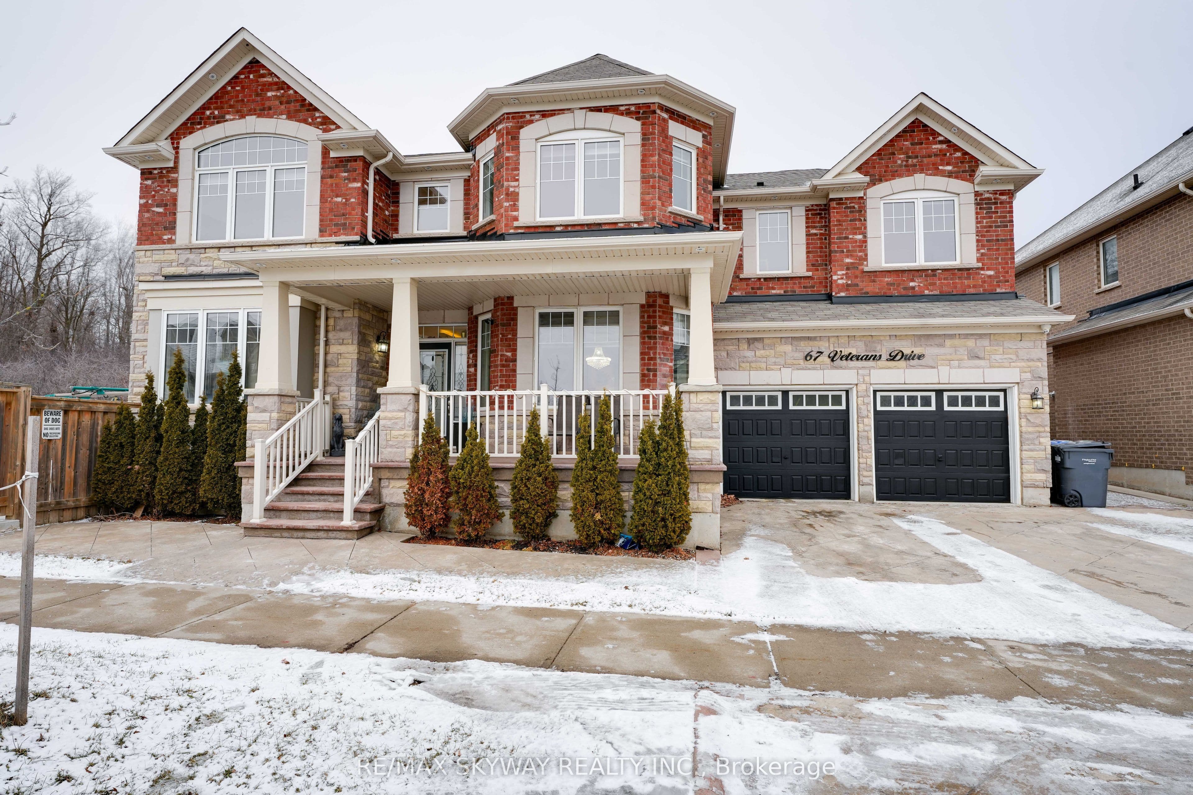 67 Veterans Drive photo 1