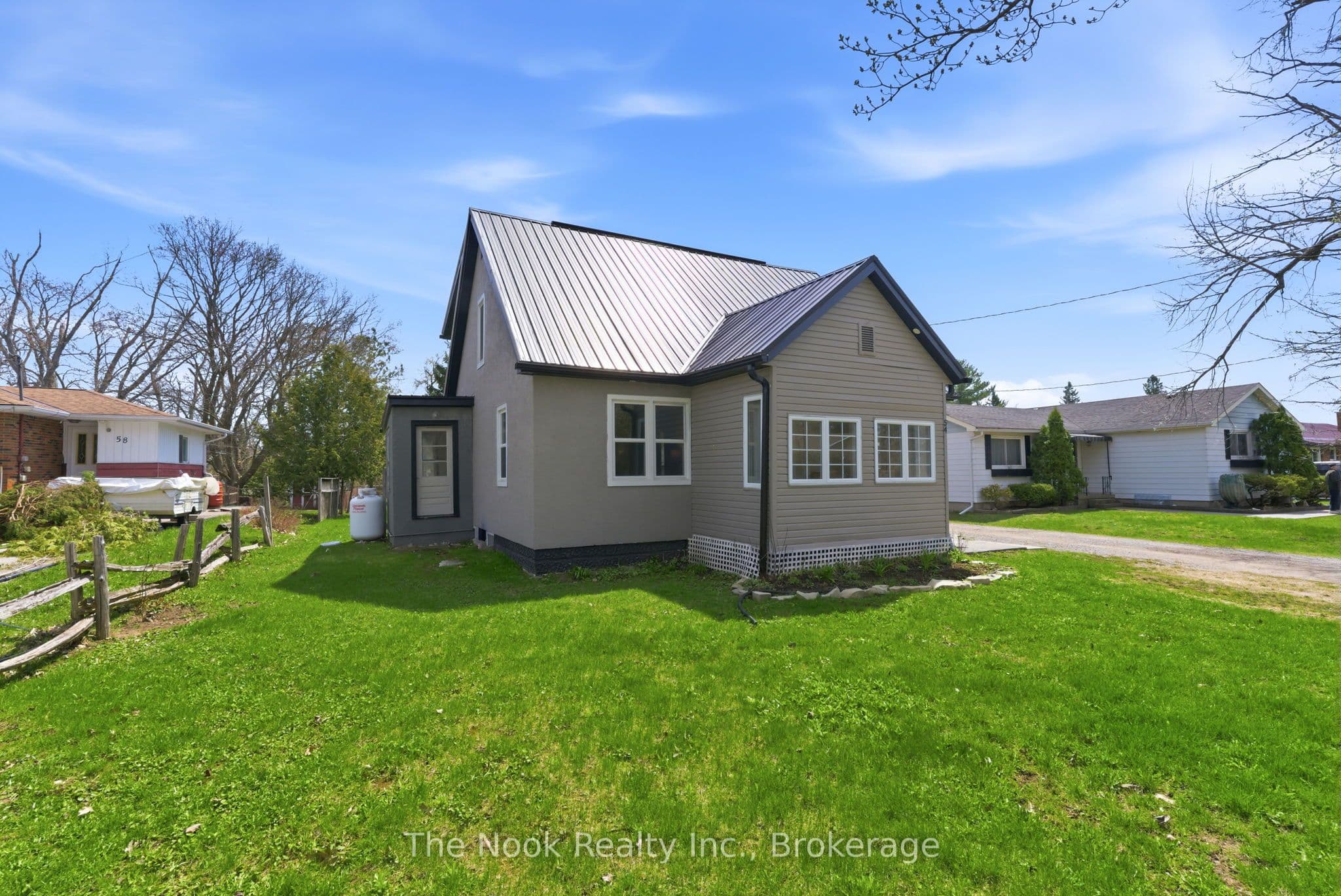 54 Clifton Street photo 1
