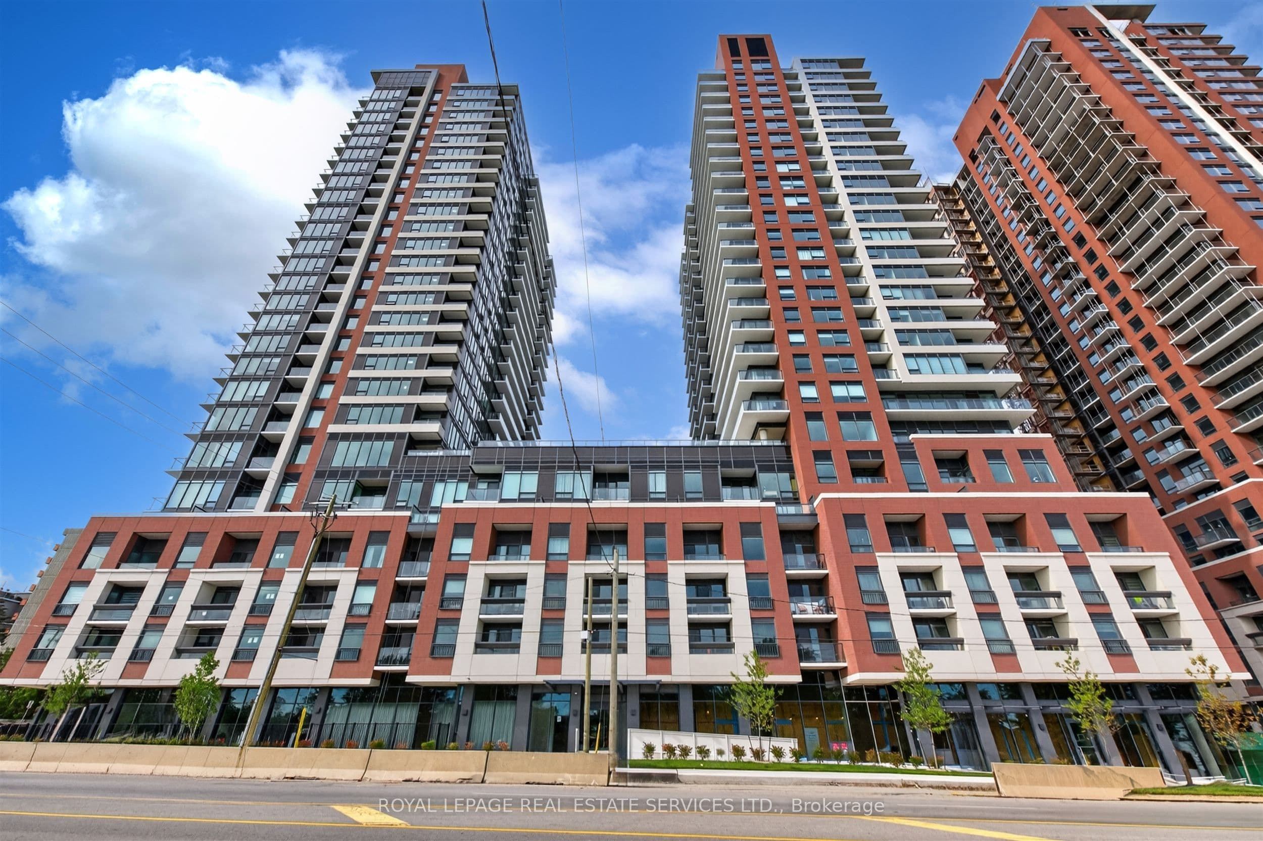 Unit 1813 4010 Eglinton Avenue photo 1