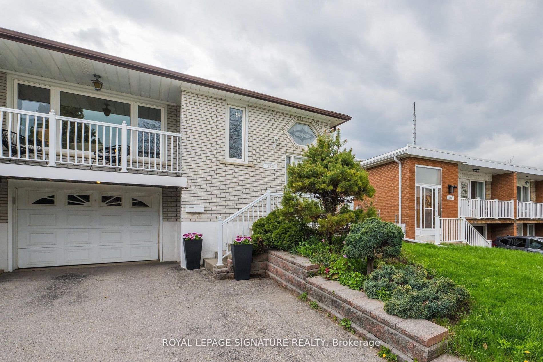 124 Edmonton Drive photo 1