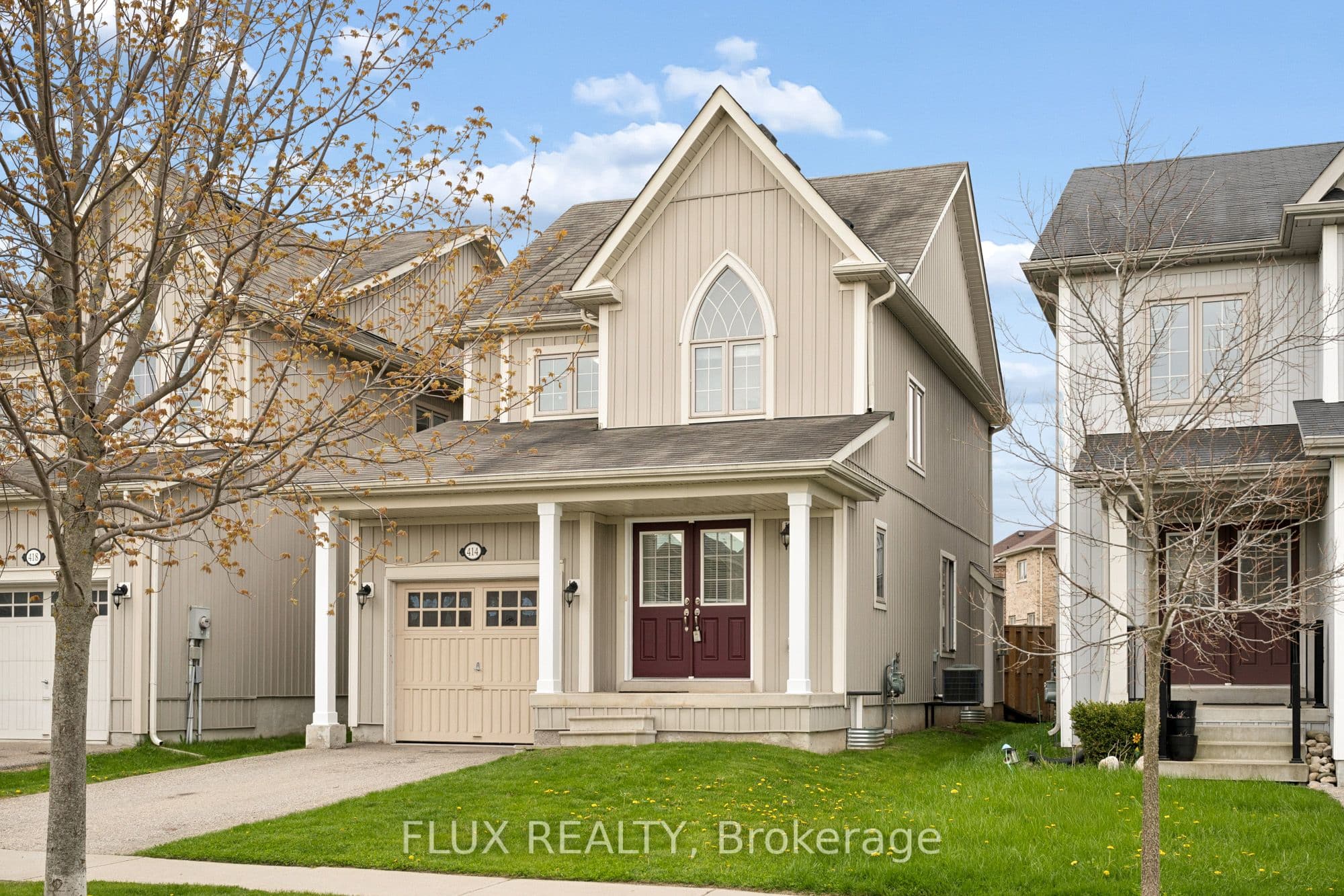 414 Thompson Street photo 1