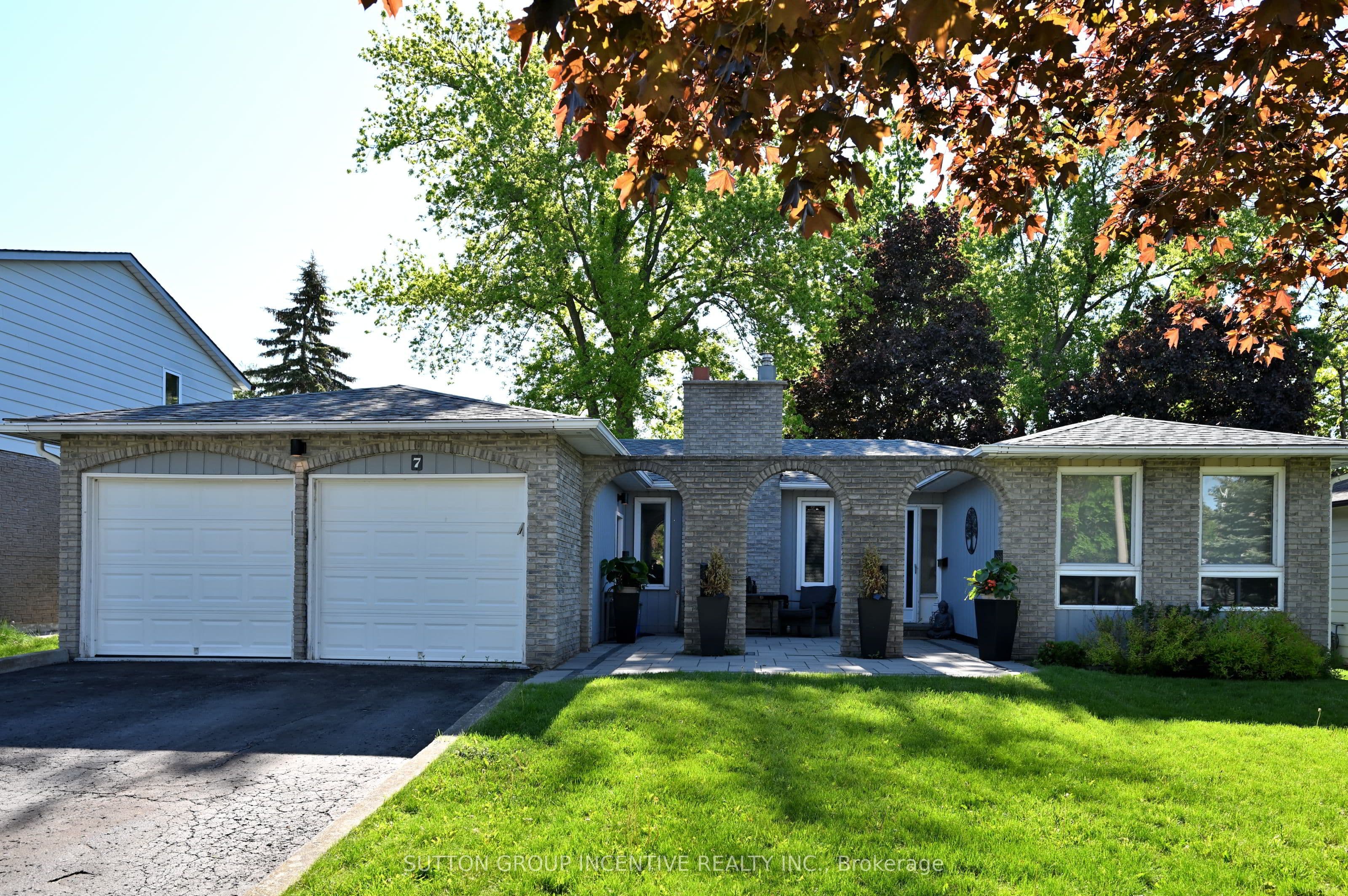 7 HURON Street photo 1