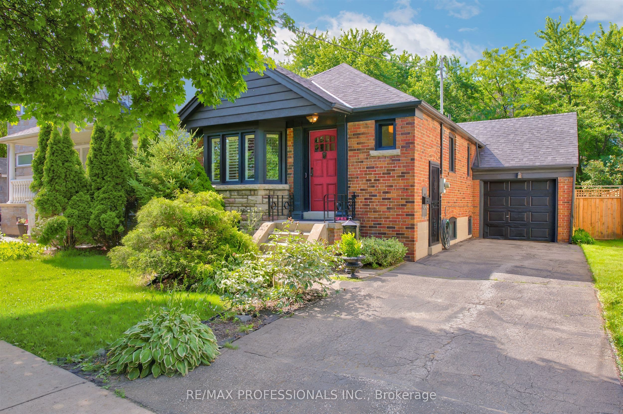 146 Government Road photo 1