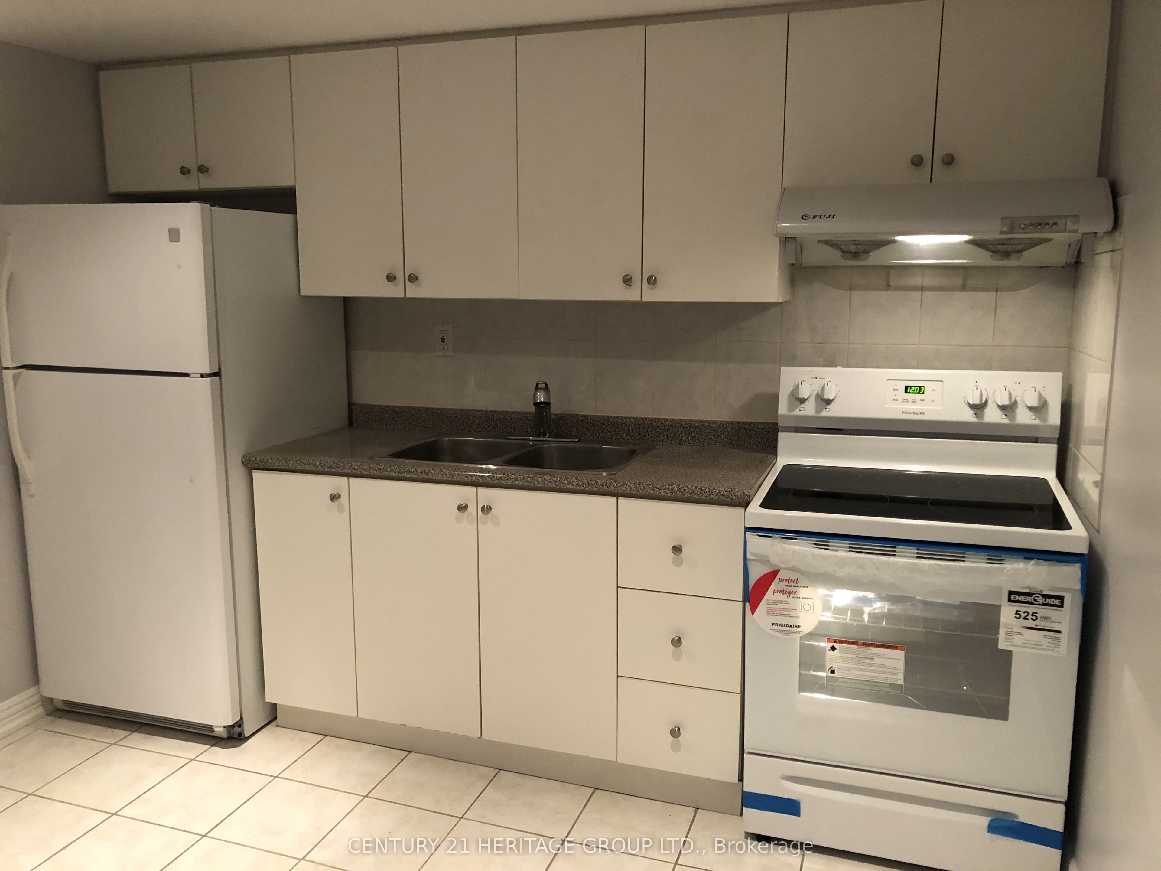 Unit Apt 1 Bdrm 2 16 Cartmel Drive photo 1