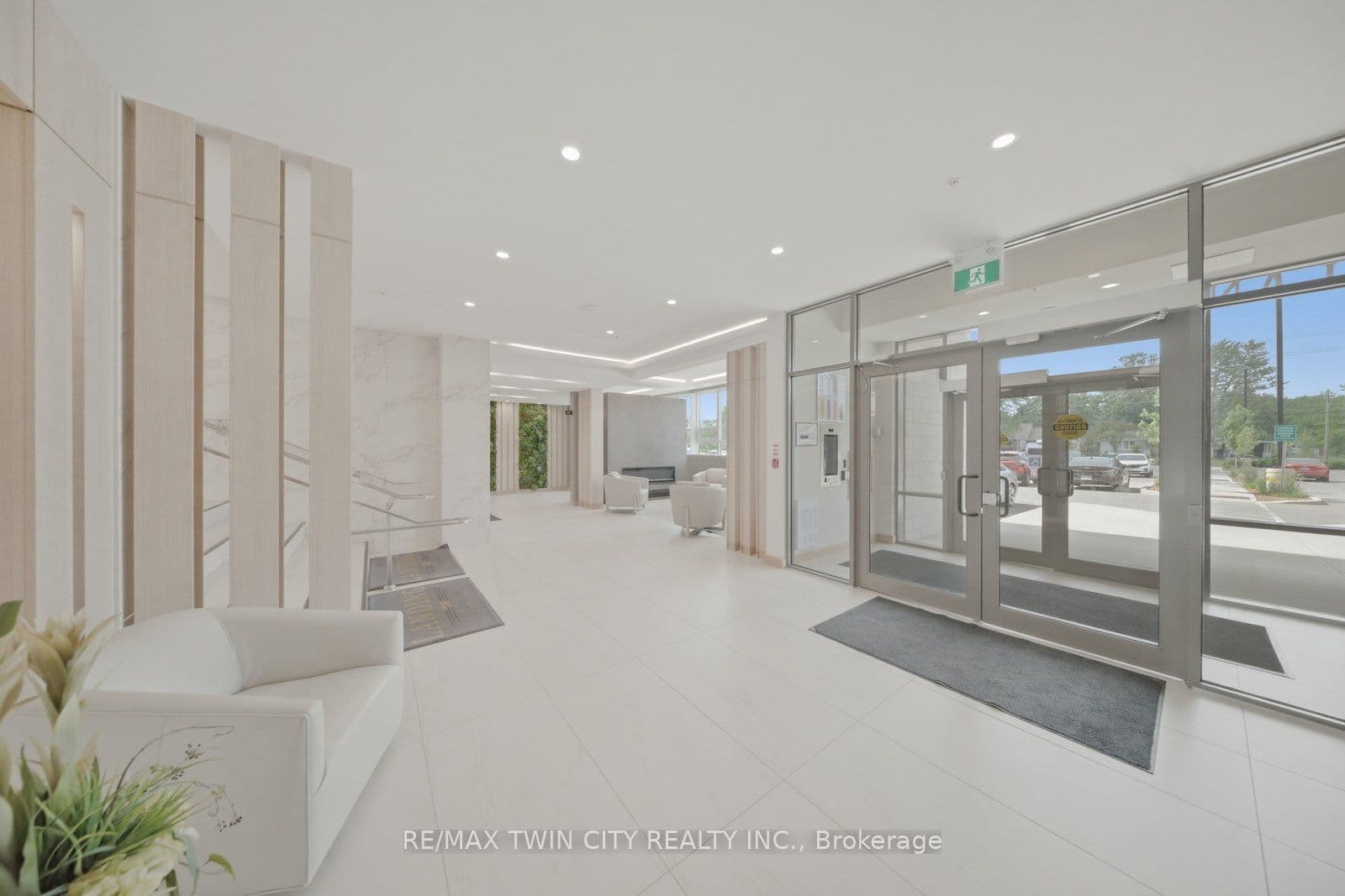 Unit 108 34 Norman Street photo 1