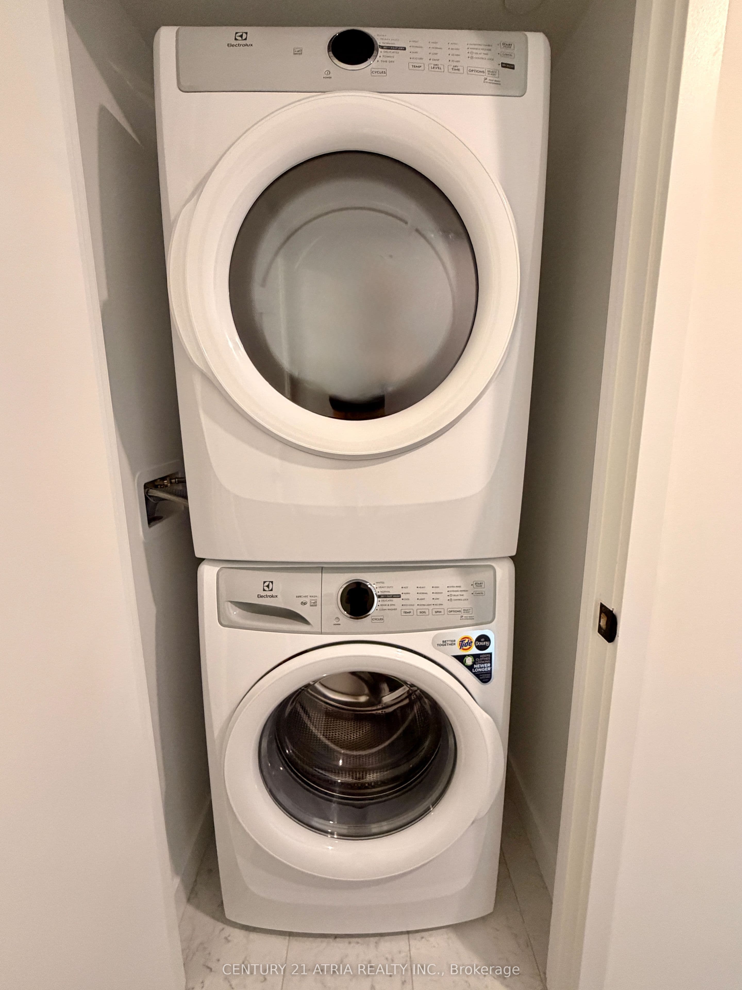 Unit 3601 609 Sherbourne Street photo 1