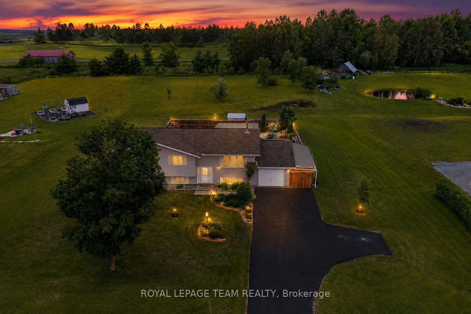 39 Biederman Road photo 1