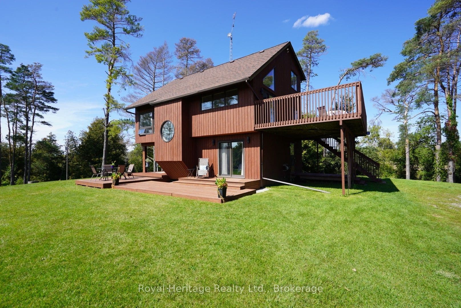 215 Fifth Line Dummer South Road photo 1
